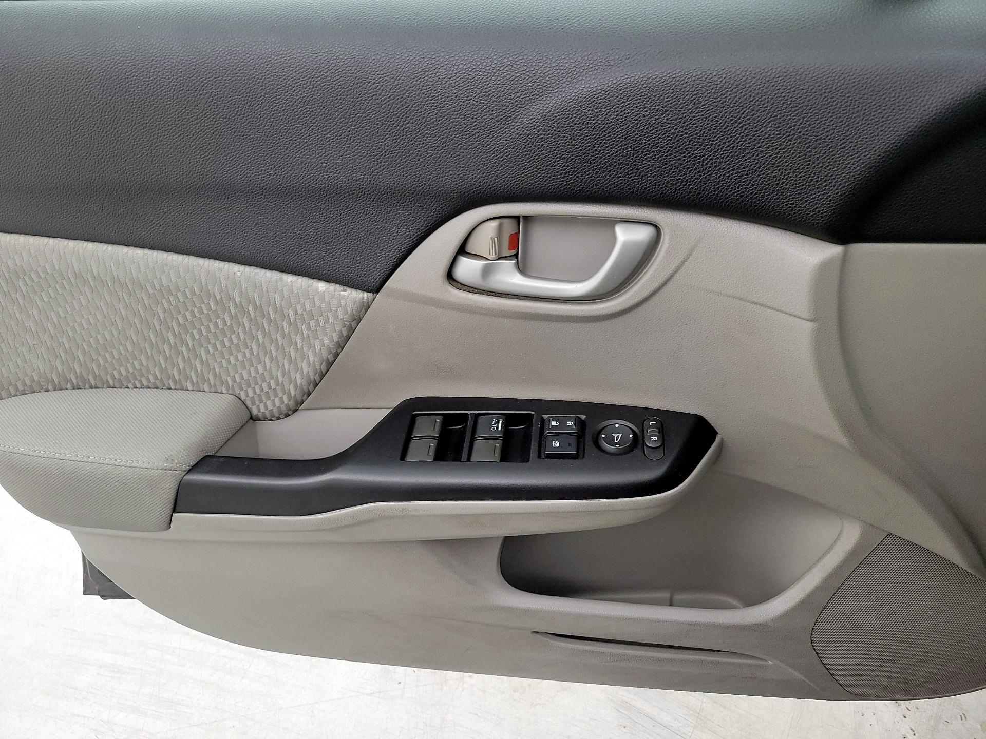 Thumbnail: 2015 Honda Civic - 12