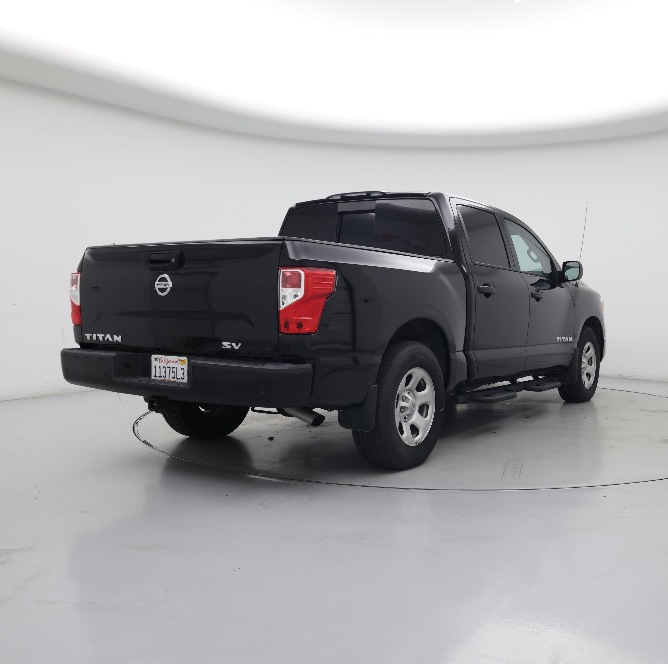 Thumbnail: 2021 Nissan Titan - 8