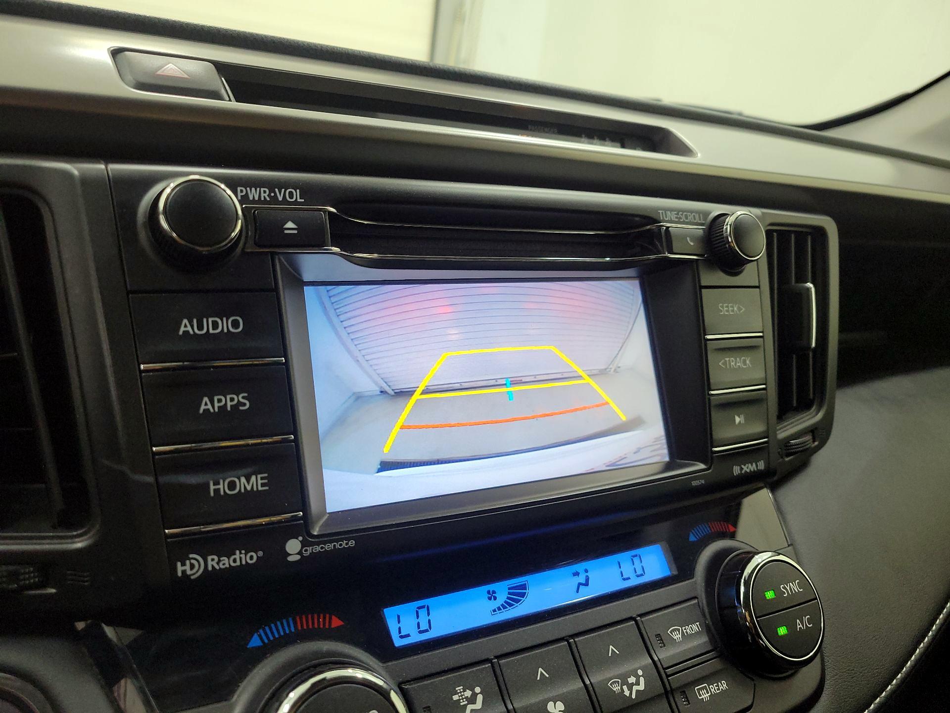 Thumbnail: 2018 Toyota RAV4 - 14