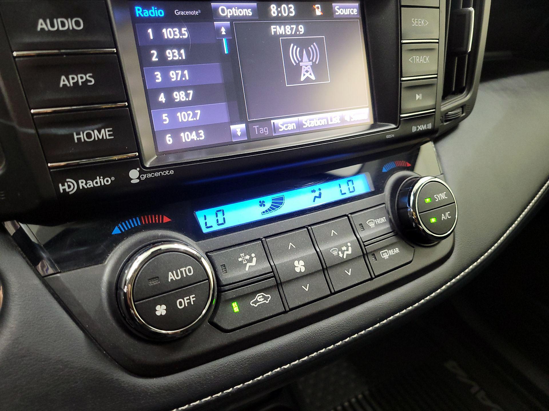 Thumbnail: 2018 Toyota RAV4 - 16