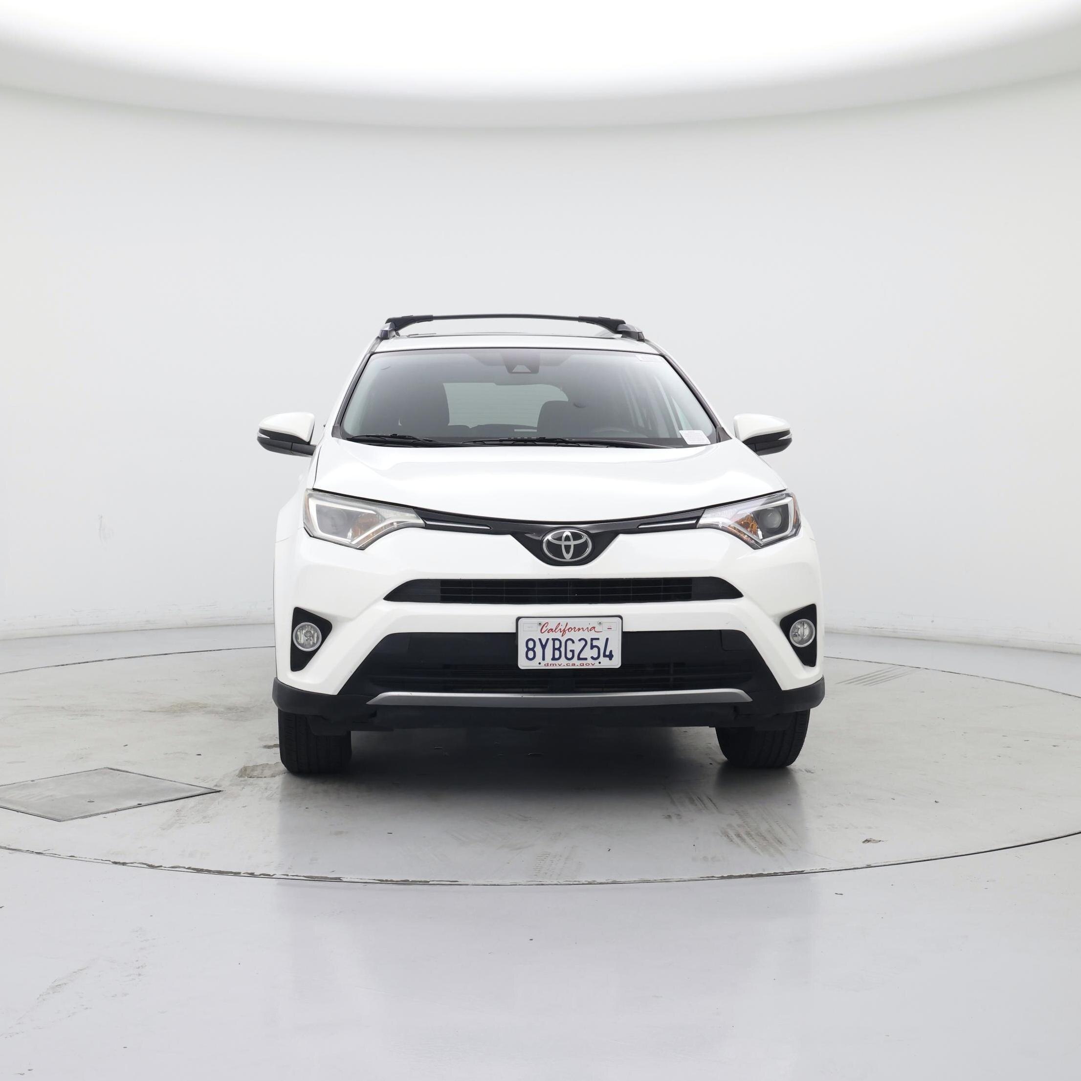 Thumbnail: 2018 Toyota RAV4 - 5