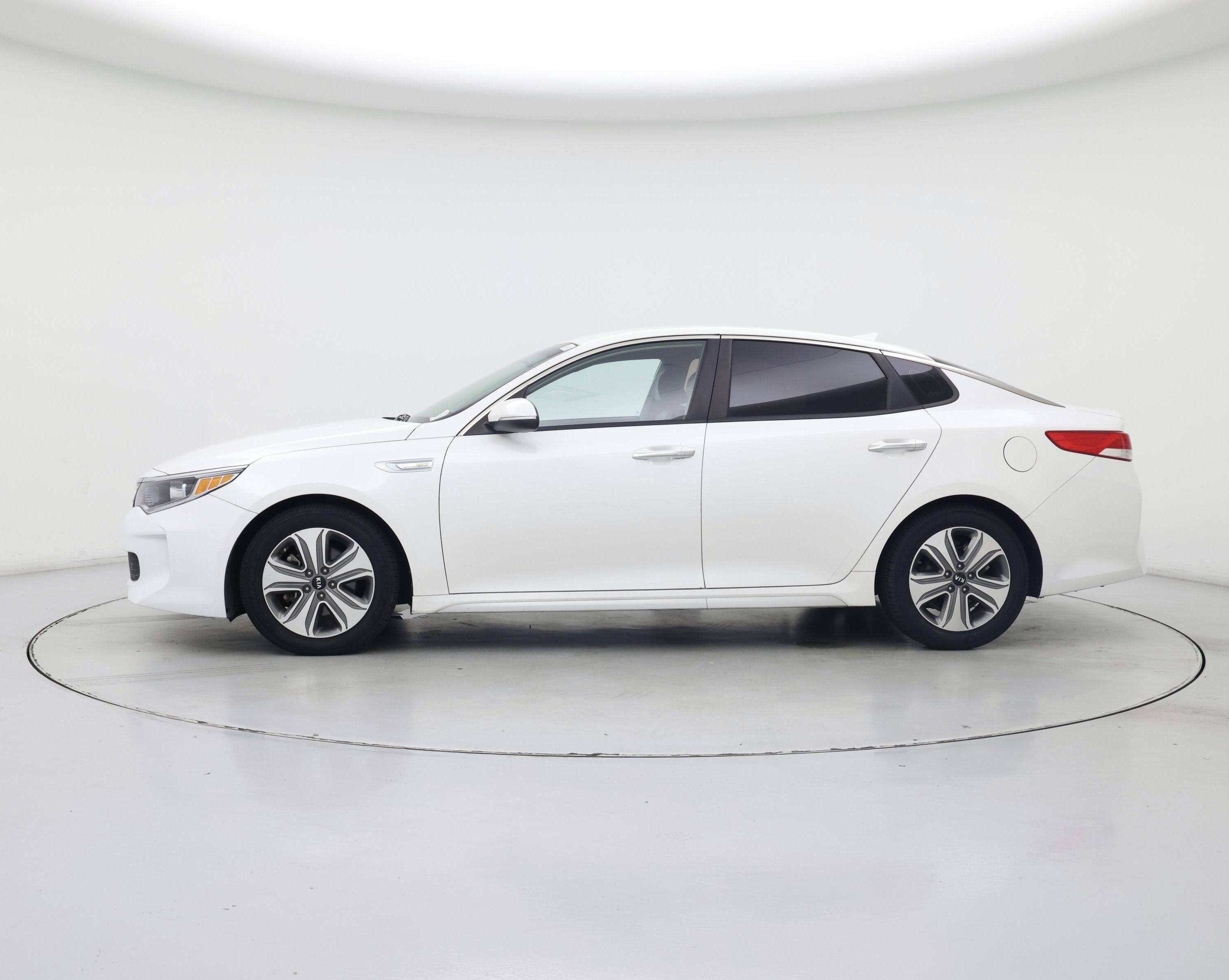 Thumbnail: 2017 Kia Optima - 3