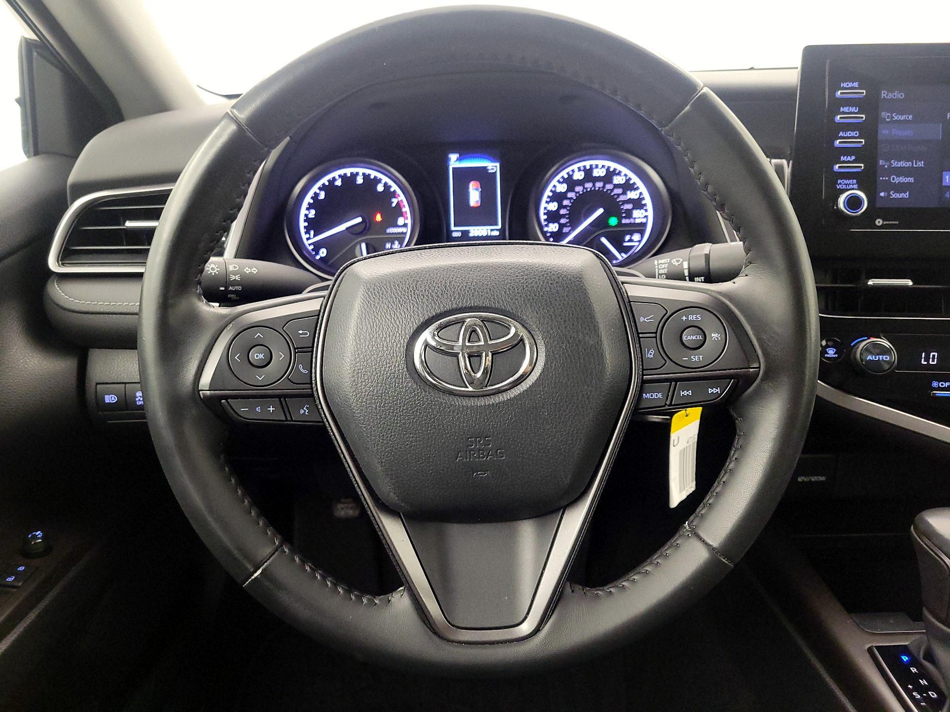 Thumbnail: 2023 Toyota Camry - 10
