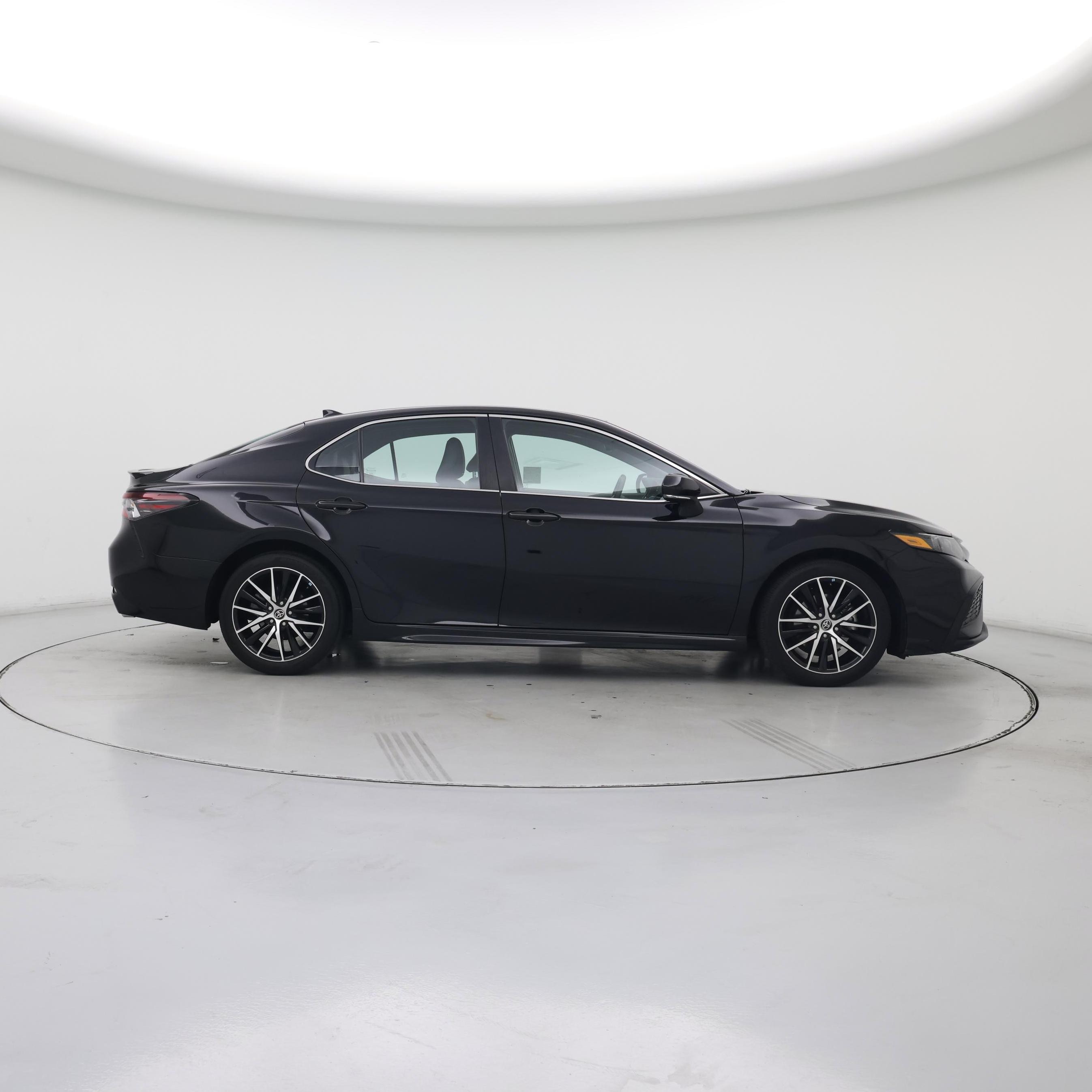 Thumbnail: 2023 Toyota Camry - 7