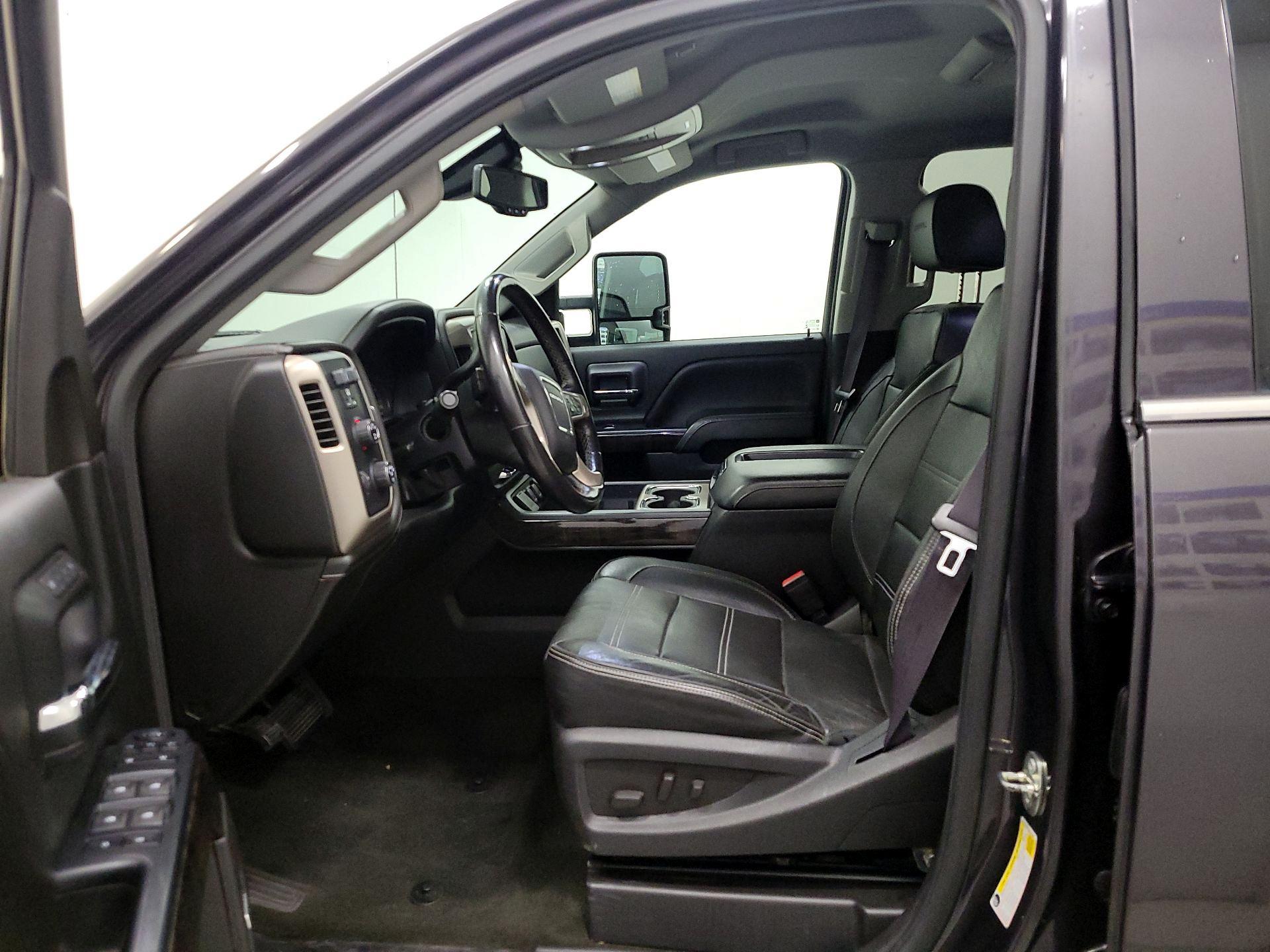Thumbnail: 2015 GMC Sierra 2500 - 11