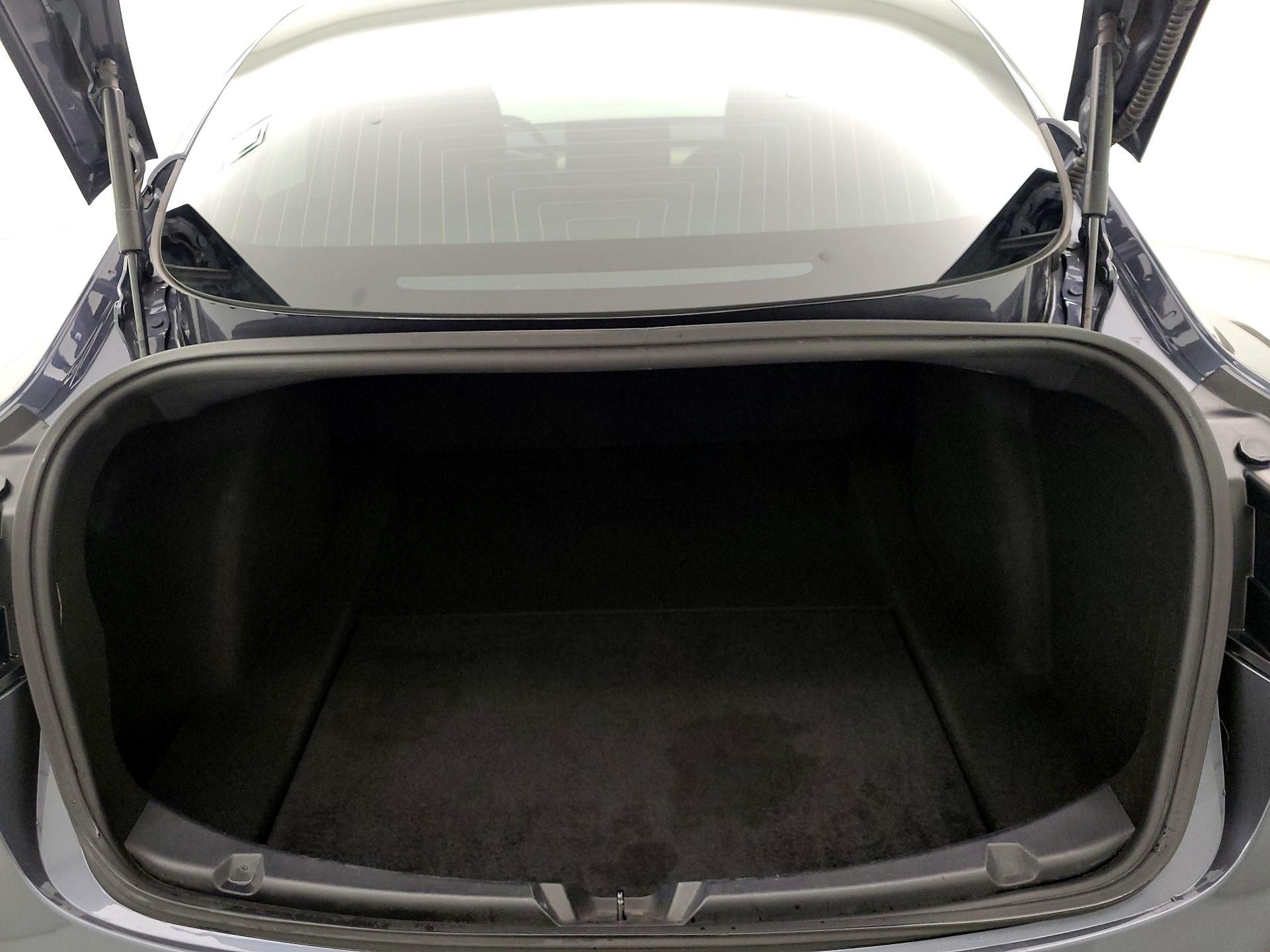 Thumbnail: 2020 Tesla Model 3 - 20