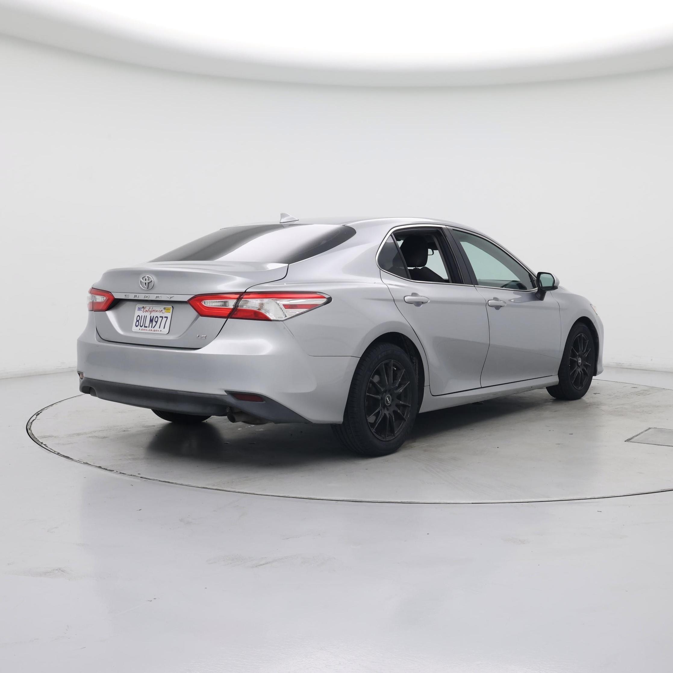 Thumbnail: 2019 Toyota Camry - 8