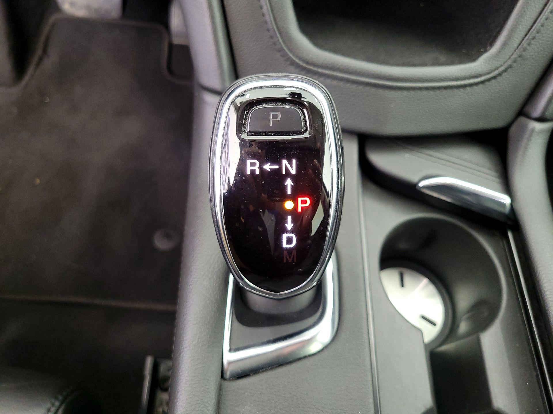 Thumbnail: 2017 Cadillac XT5 - 16