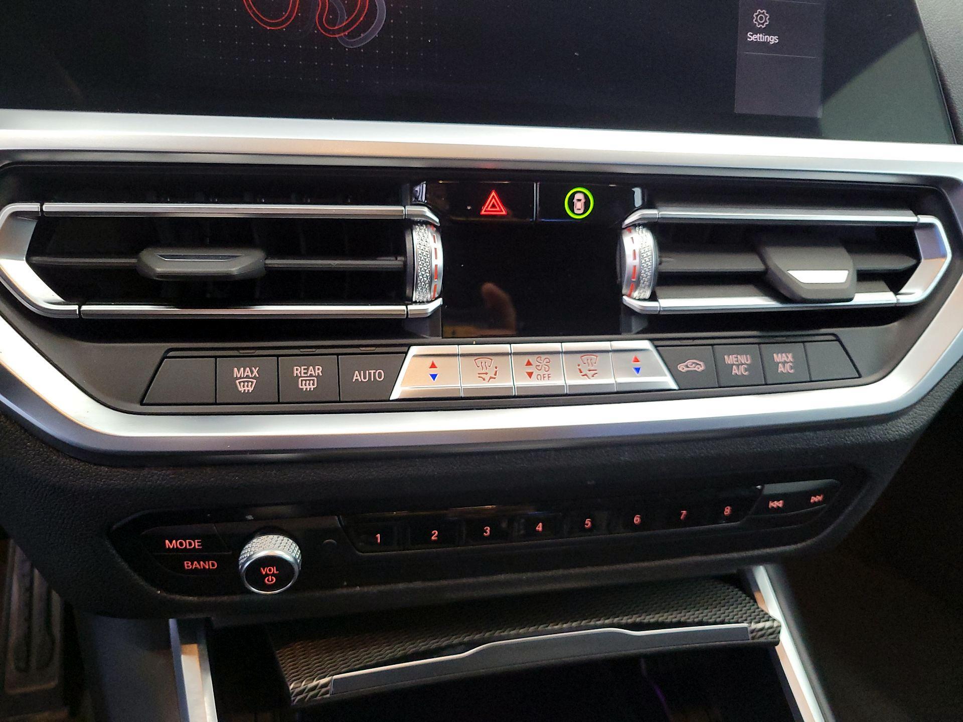 Thumbnail: 2022 BMW 3 Series - 16