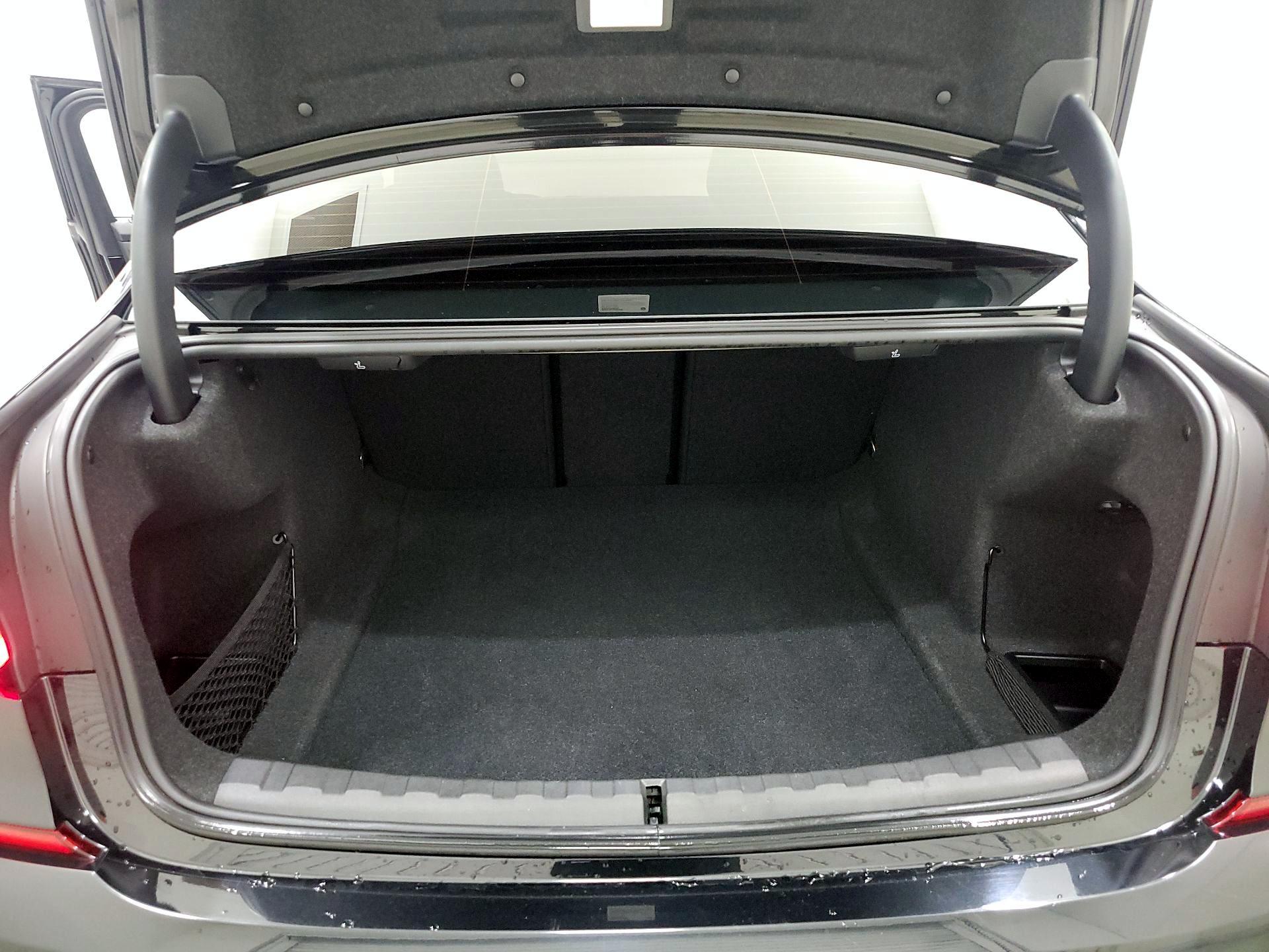 Thumbnail: 2022 BMW 3 Series - 19