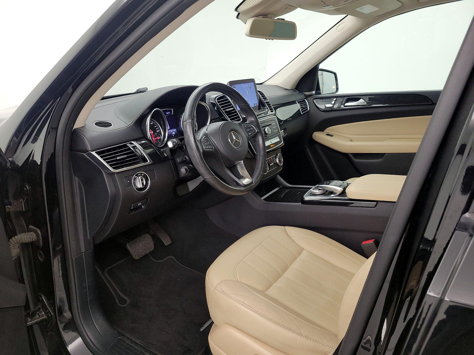 Thumbnail: 2019 Mercedes-Benz GLS - 11