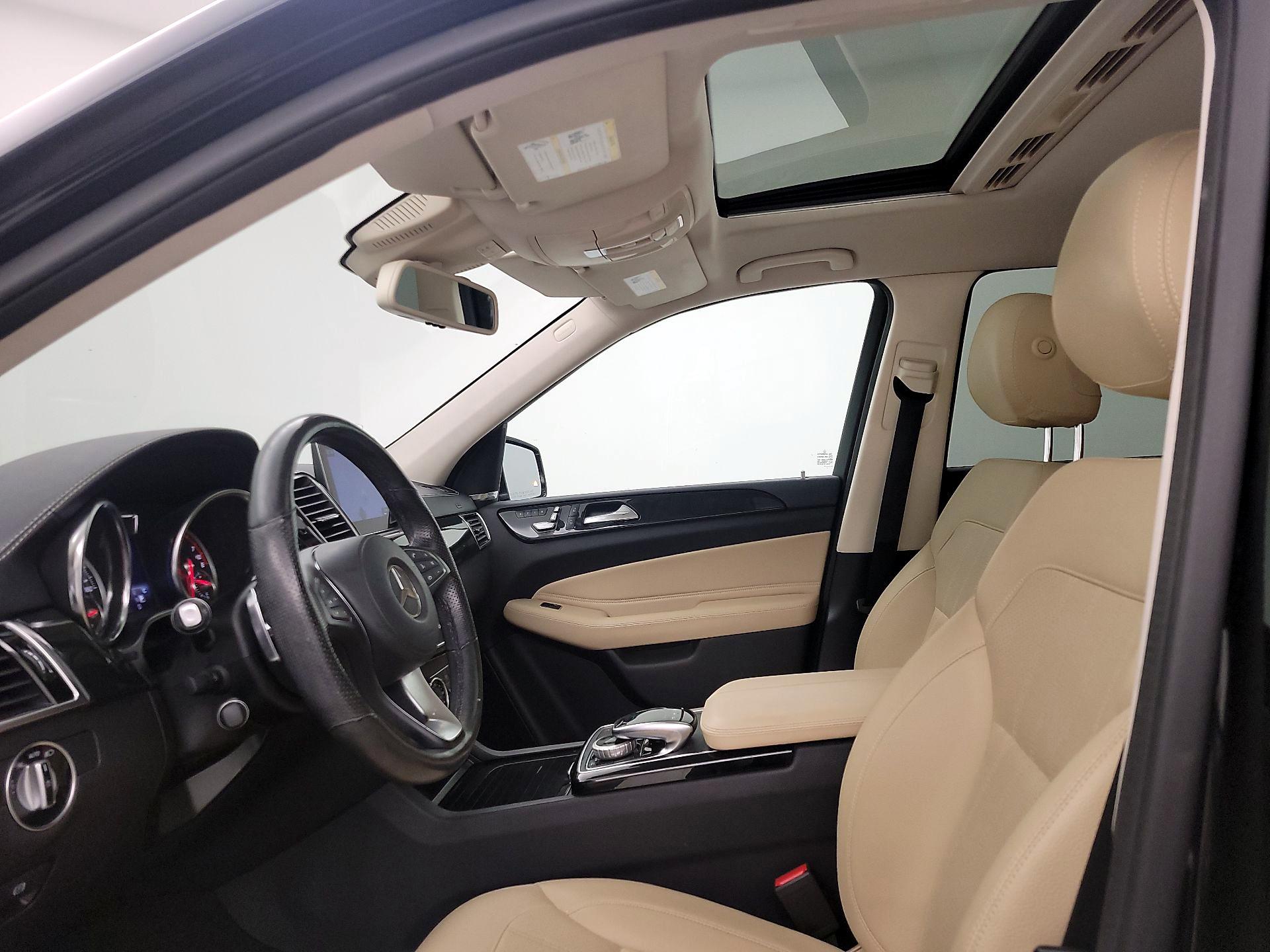 Thumbnail: 2019 Mercedes-Benz GLS - 20