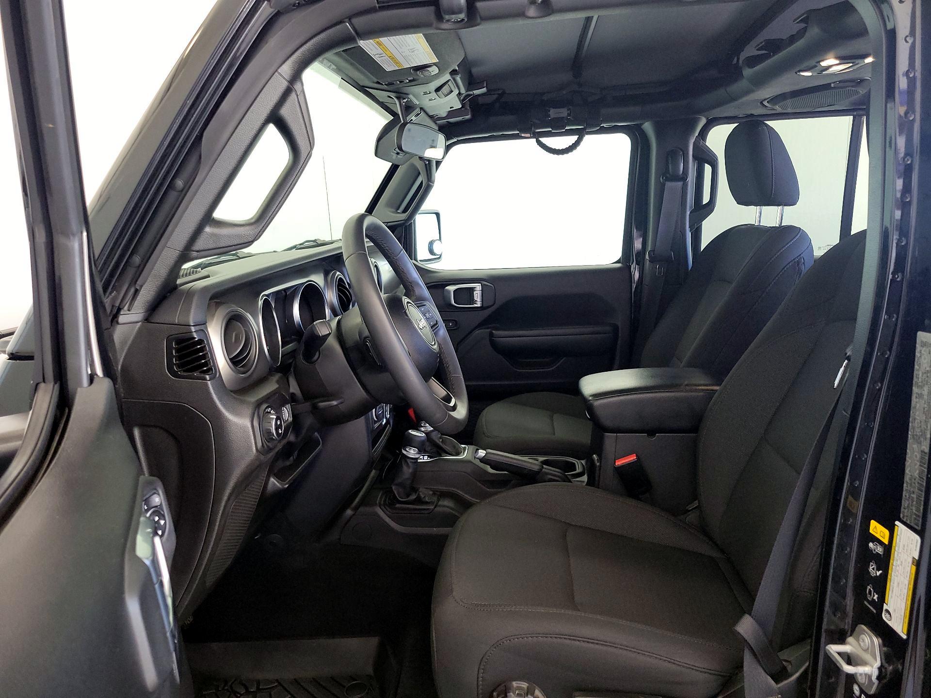 Thumbnail: 2023 Jeep Gladiator - 11