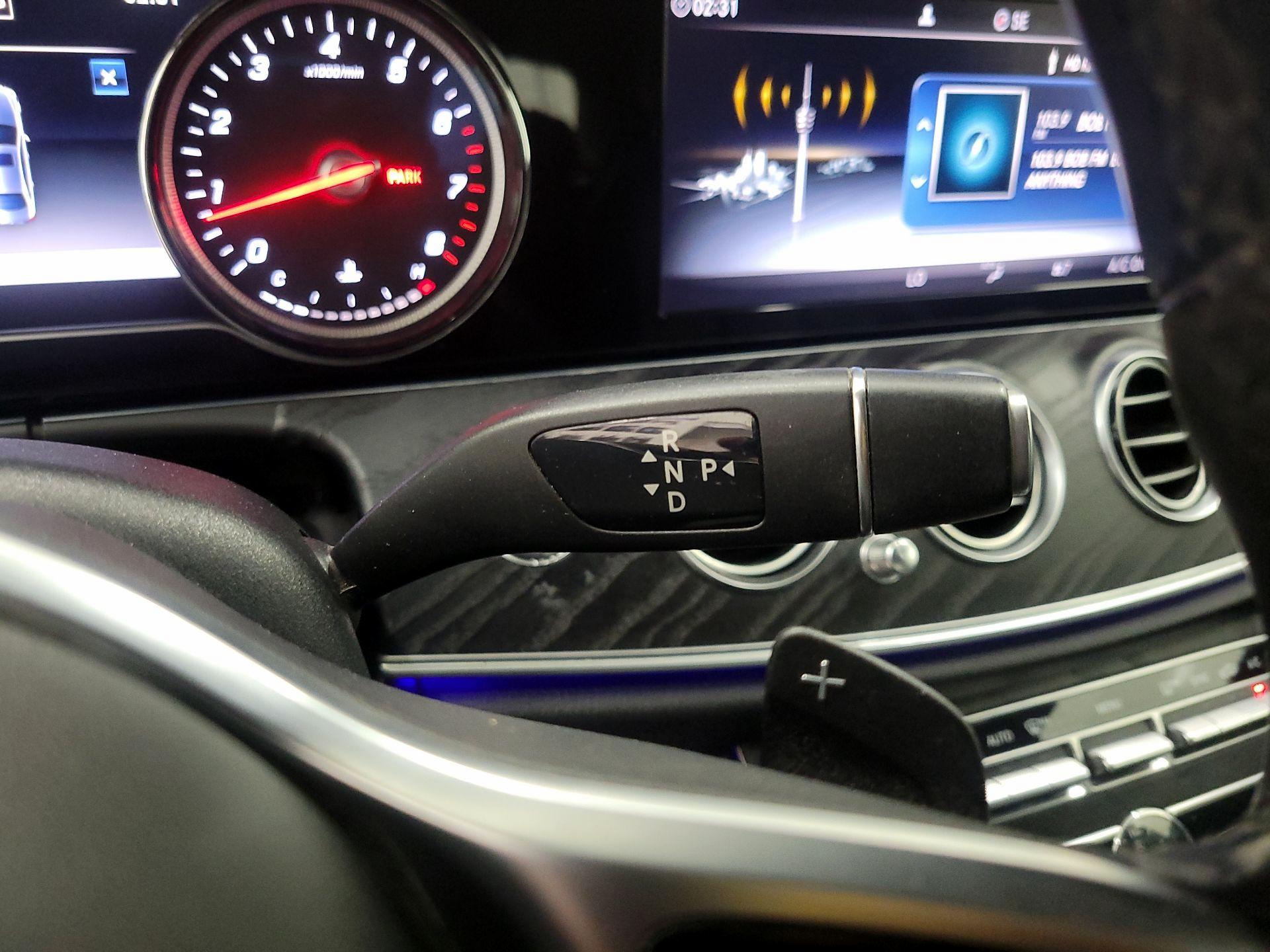 Thumbnail: 2019 Mercedes-Benz E-Class - 17
