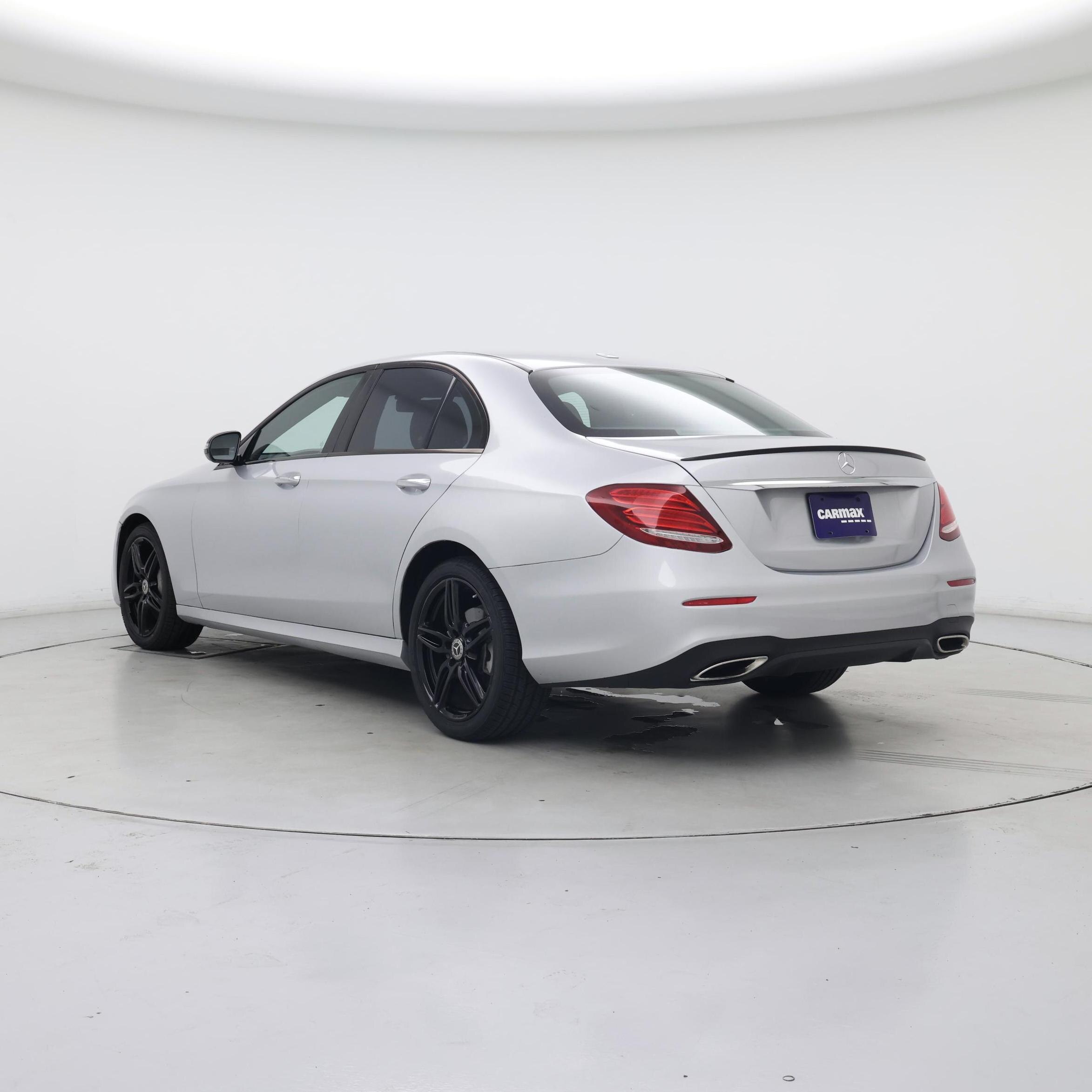 Thumbnail: 2019 Mercedes-Benz E-Class - 2