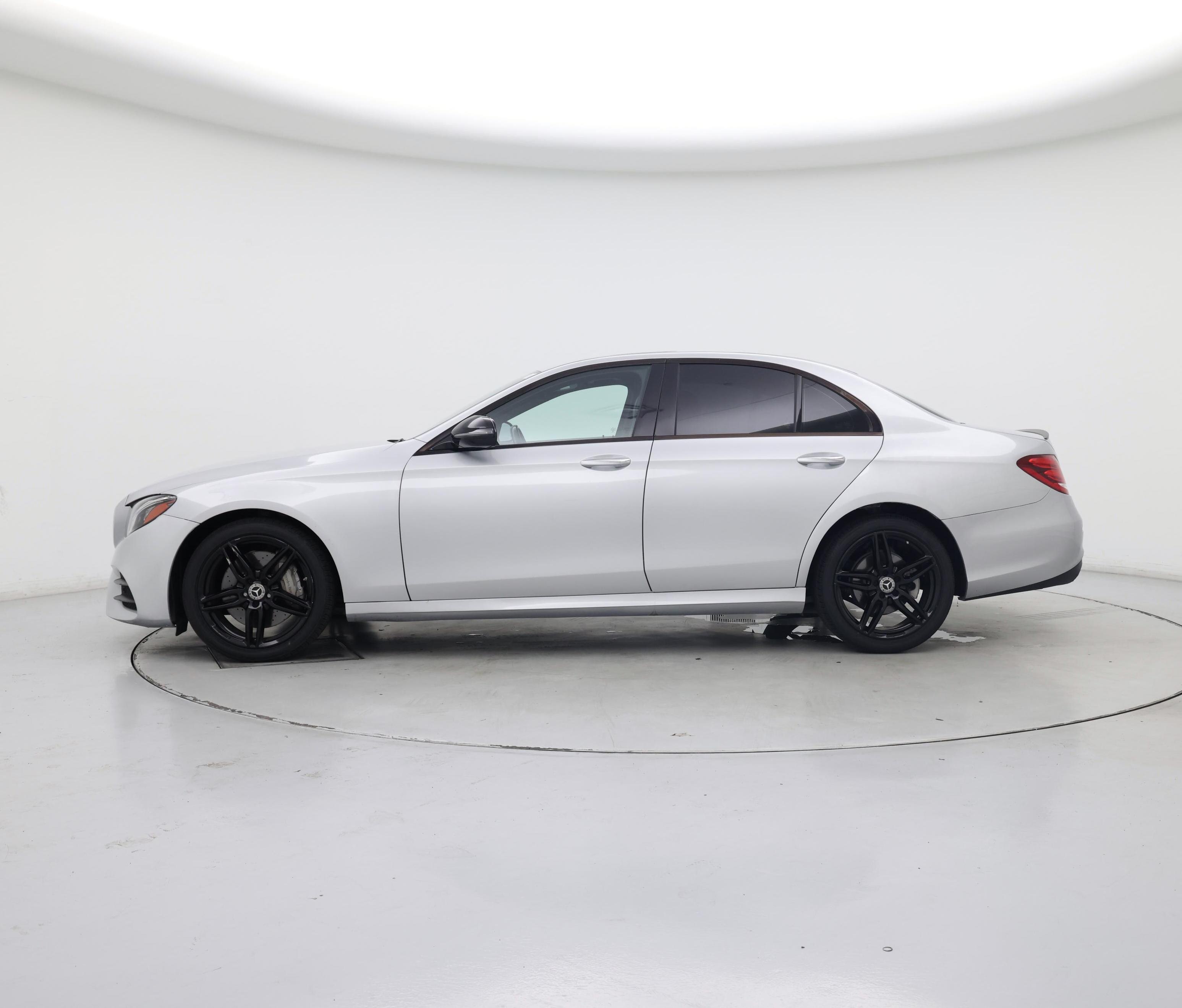 Thumbnail: 2019 Mercedes-Benz E-Class - 3