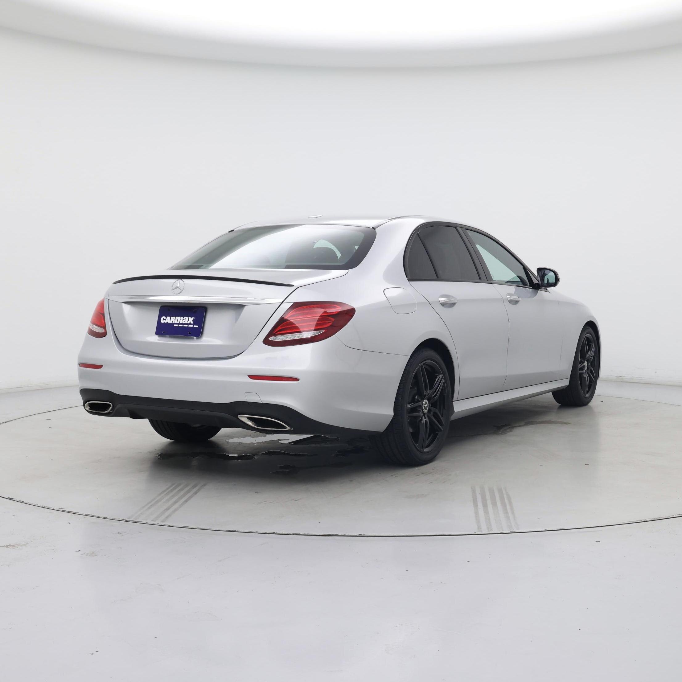 Thumbnail: 2019 Mercedes-Benz E-Class - 8