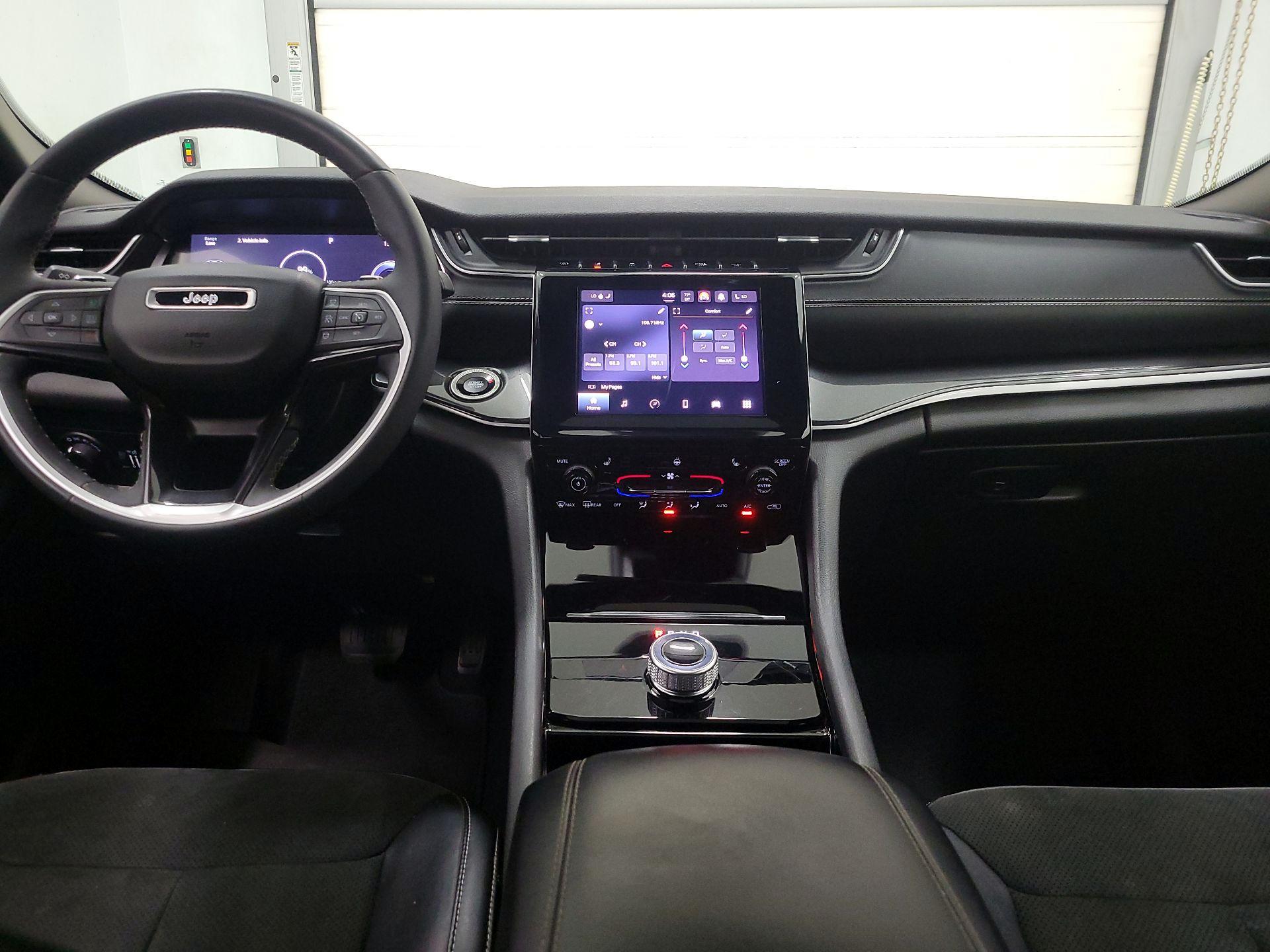 Thumbnail: 2023 Jeep Grand Cherokee L - 9