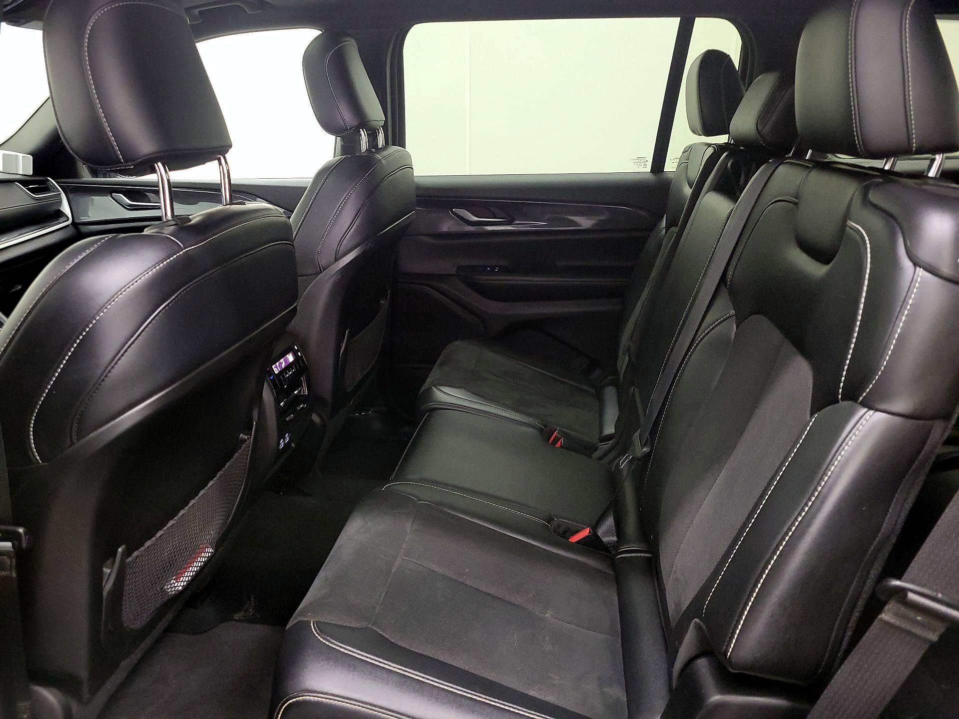 Thumbnail: 2023 Jeep Grand Cherokee L - 20