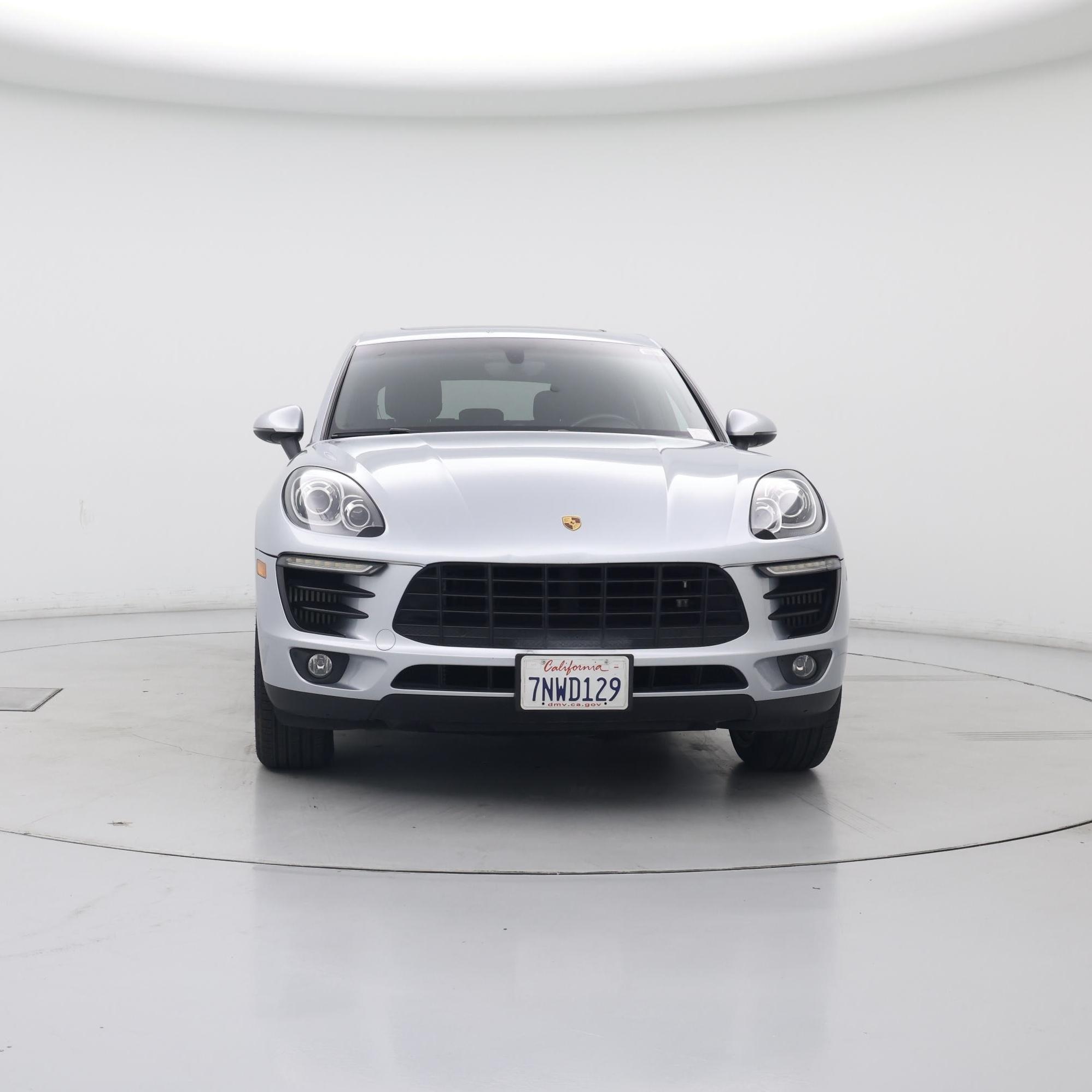 Thumbnail: 2016 Porsche Macan - 5