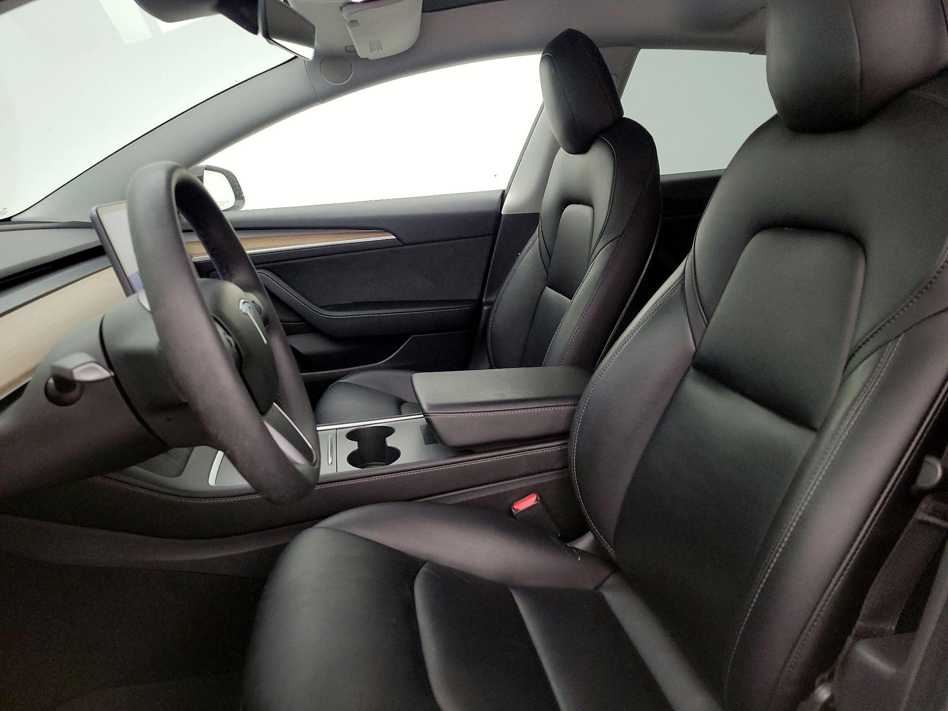 Thumbnail: 2021 Tesla Model 3 - 11