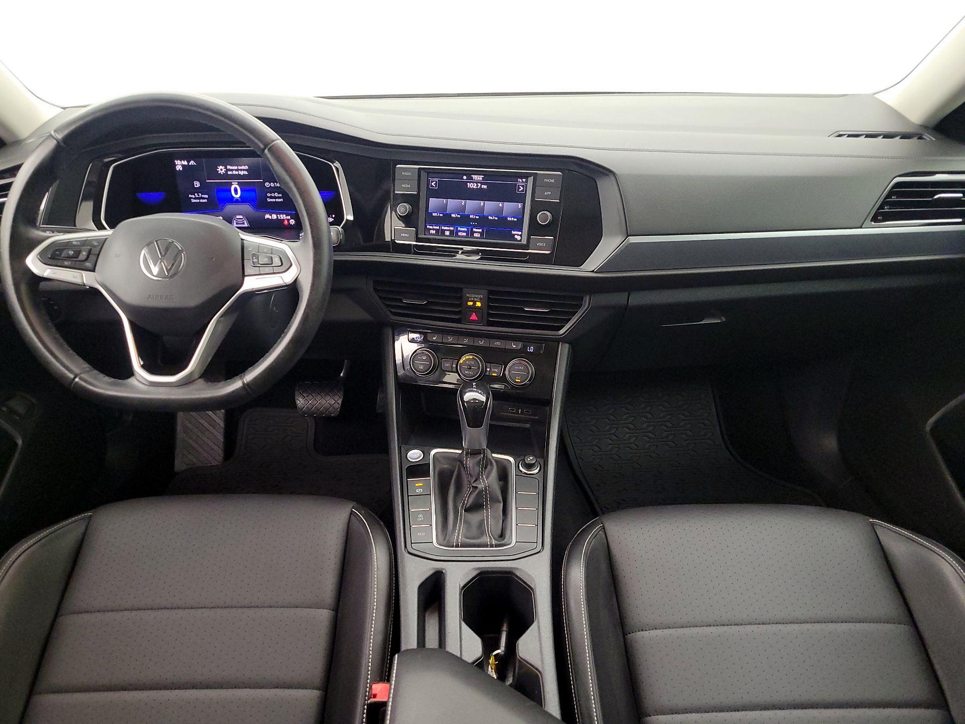 Thumbnail: 2023 Volkswagen Jetta - 9