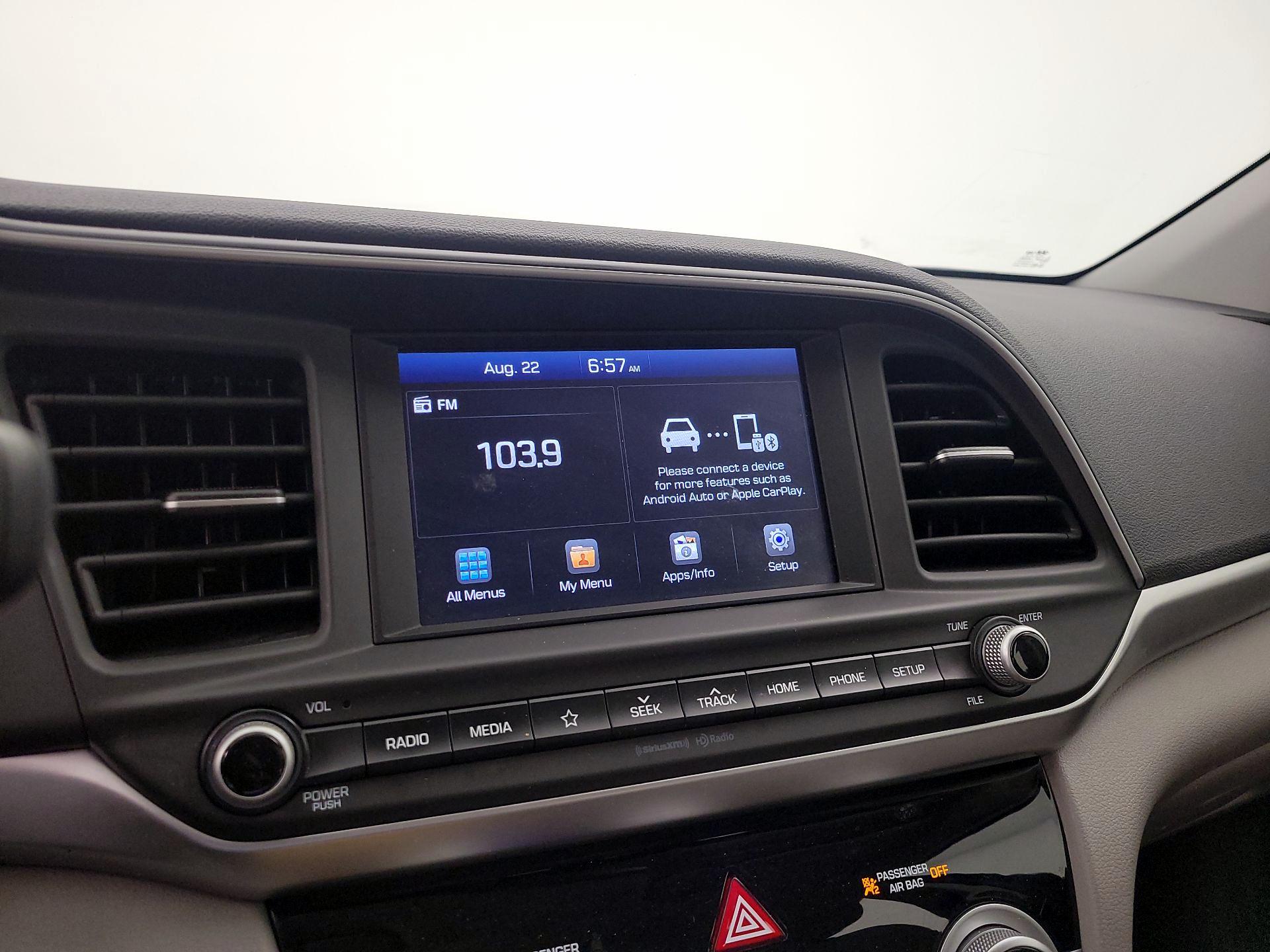 Thumbnail: 2019 Hyundai Elantra - 15