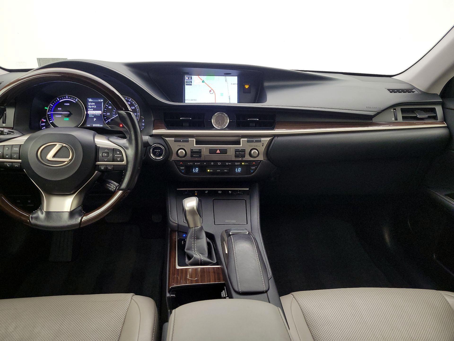 Thumbnail: 2017 Lexus ES - 9