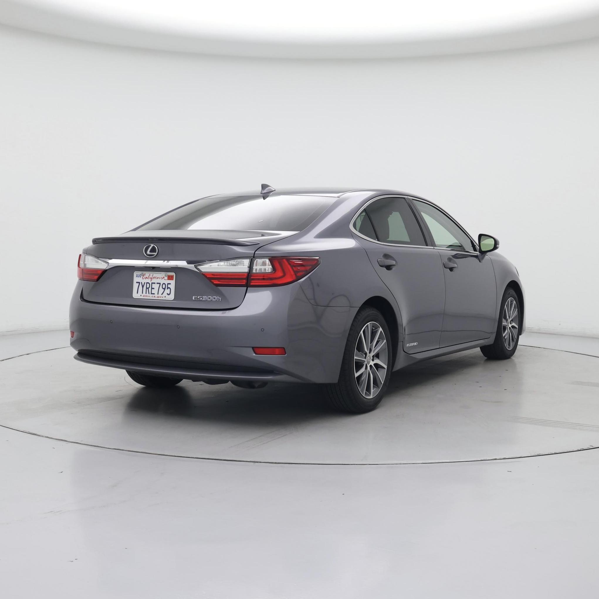 Thumbnail: 2017 Lexus ES - 8