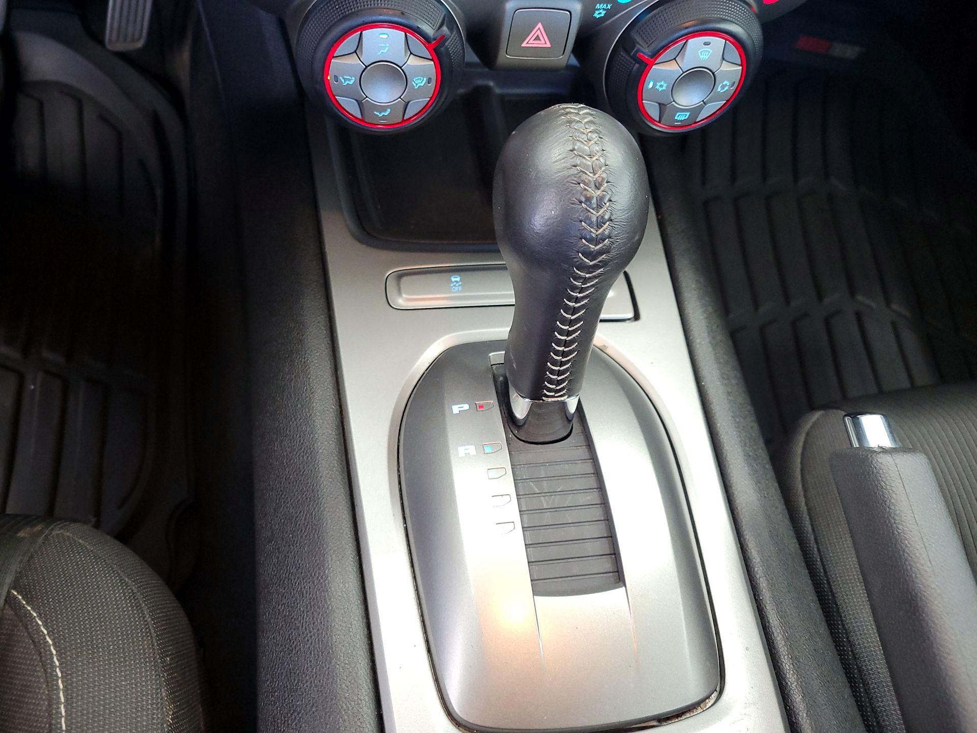 Thumbnail: 2014 Chevrolet Camaro - 15
