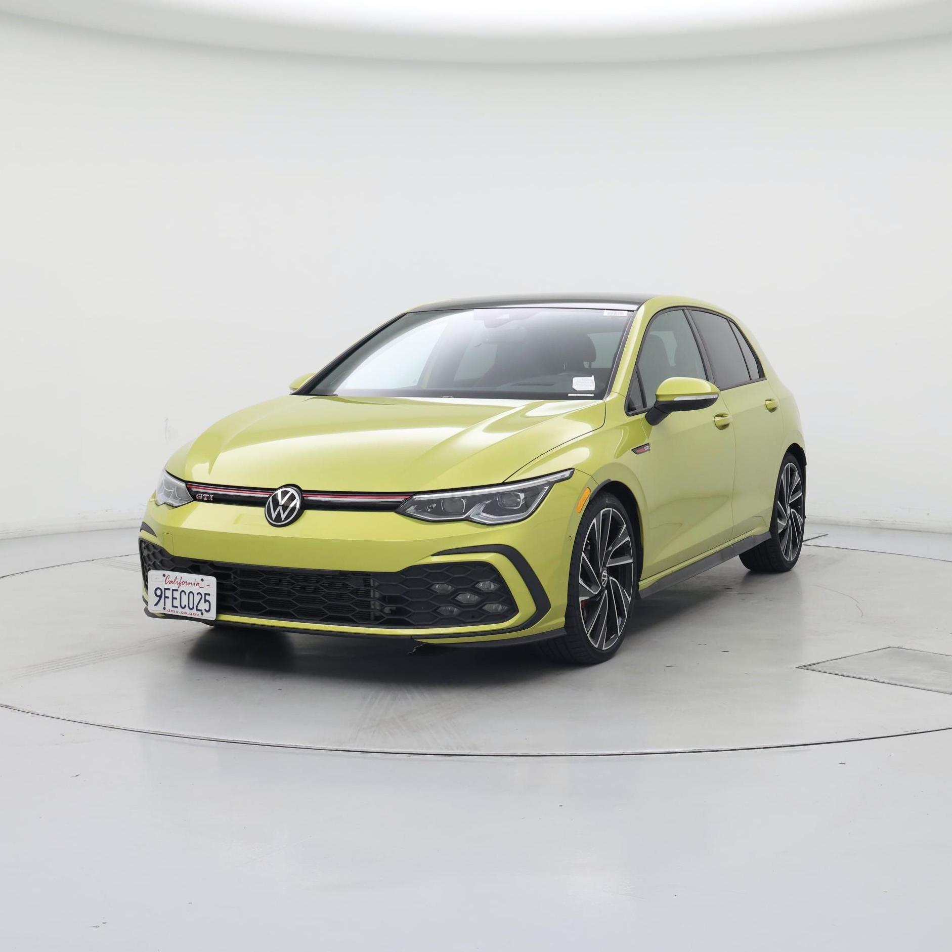 Thumbnail: 2022 Volkswagen Golf - 4