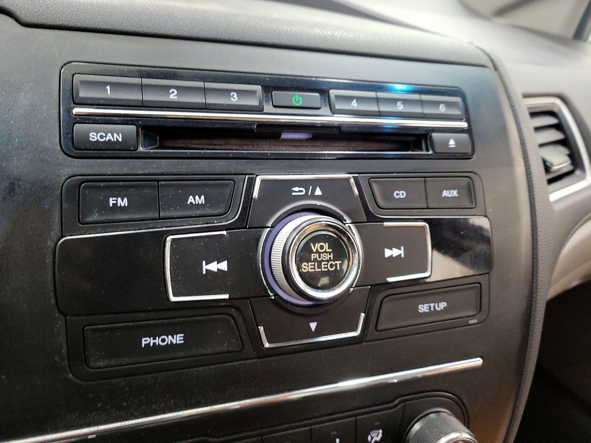 Thumbnail: 2015 Honda Civic - 15