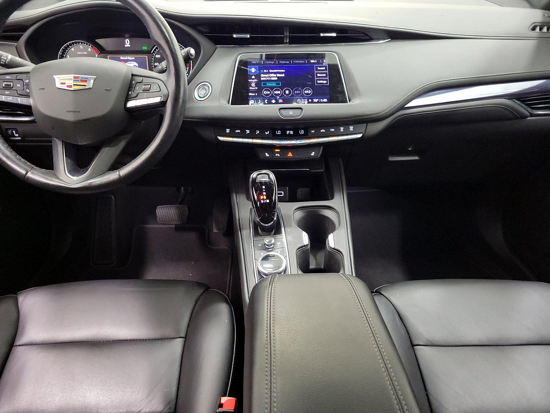 Thumbnail: 2023 Cadillac XT4 - 9