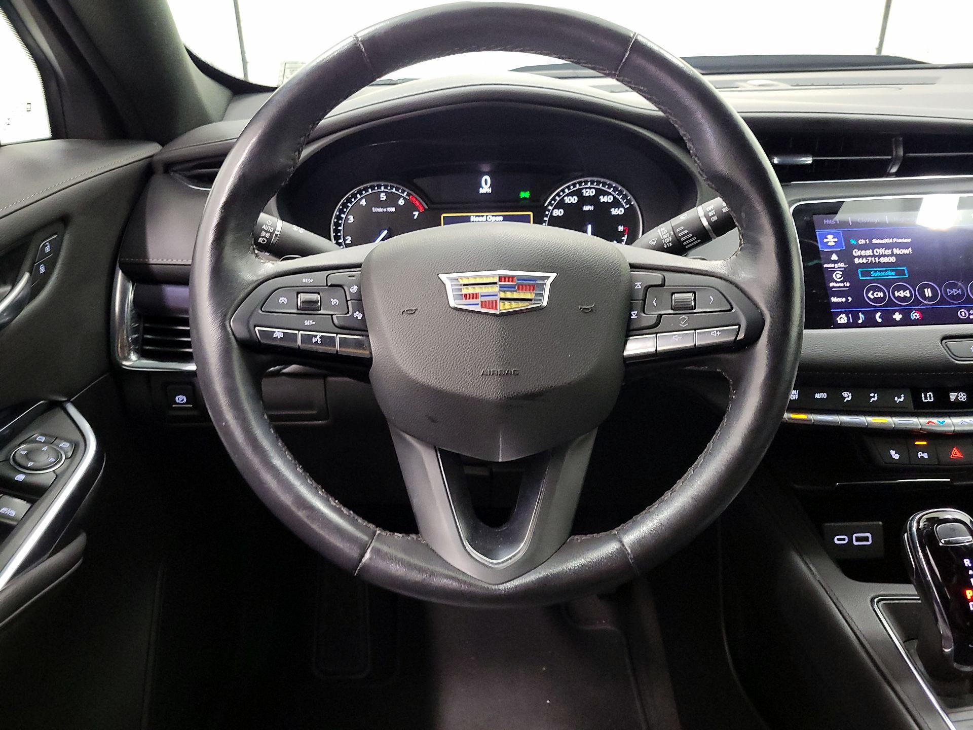 Thumbnail: 2023 Cadillac XT4 - 10