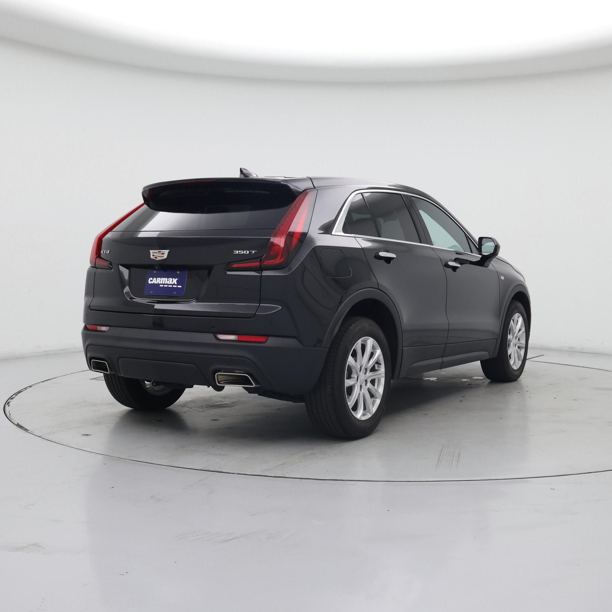 Thumbnail: 2023 Cadillac XT4 - 8