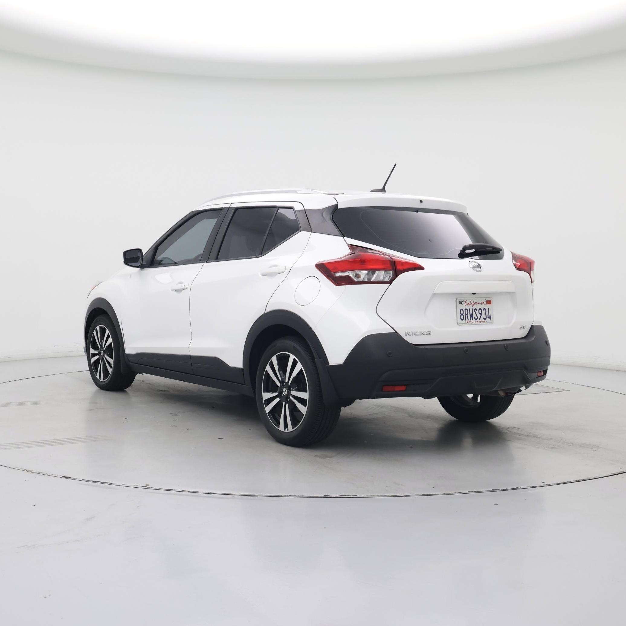 Thumbnail: 2020 Nissan Kicks - 2