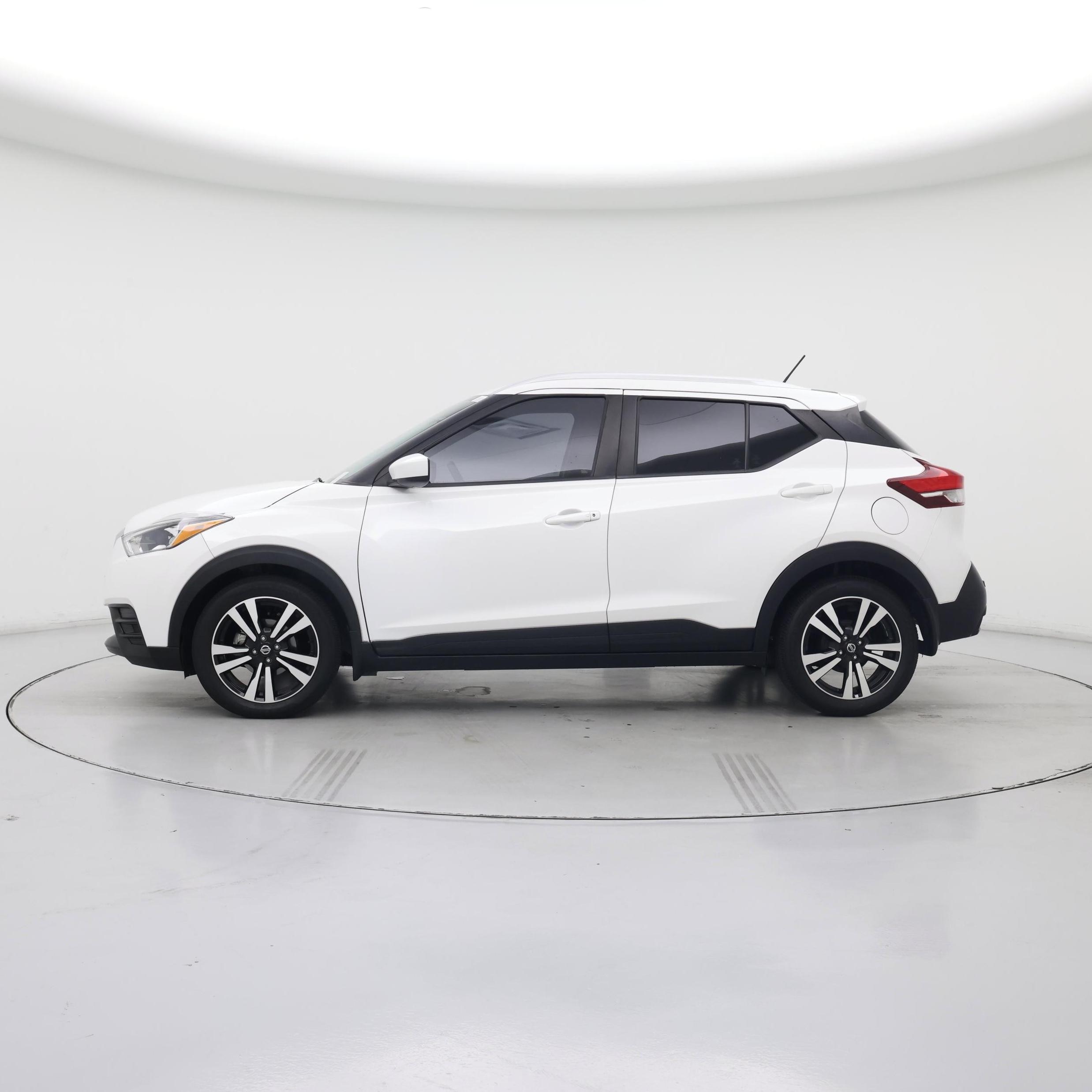Thumbnail: 2020 Nissan Kicks - 3