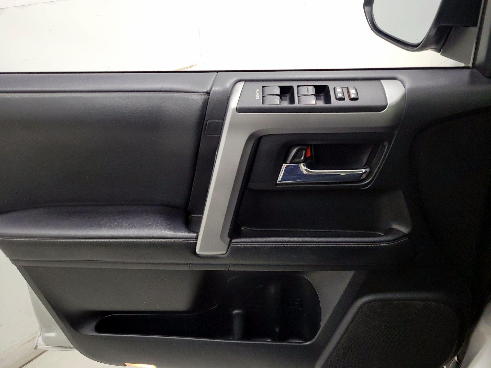 Thumbnail: 2021 Toyota 4Runner - 12