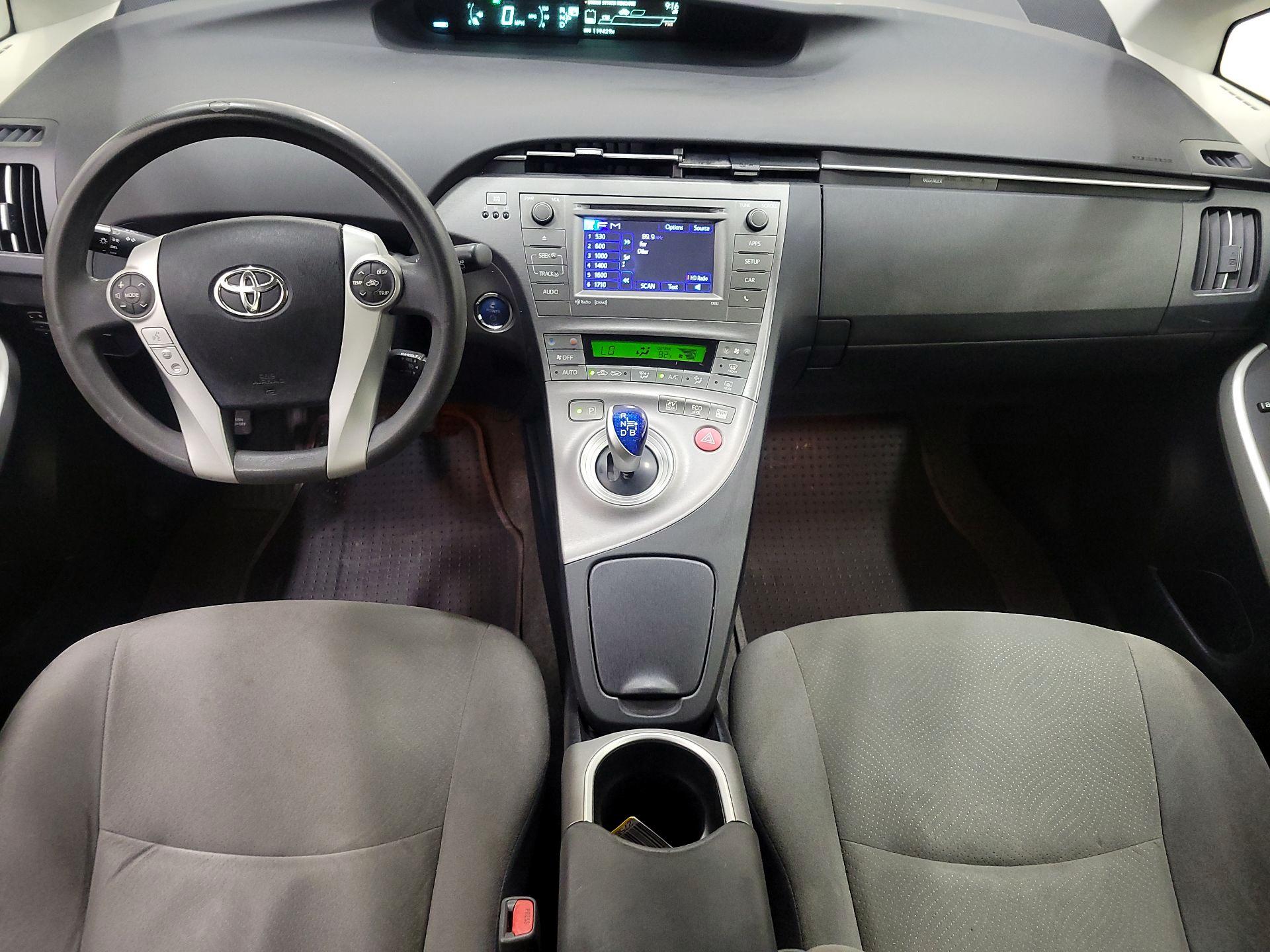 Thumbnail: 2014 Toyota Prius - 9