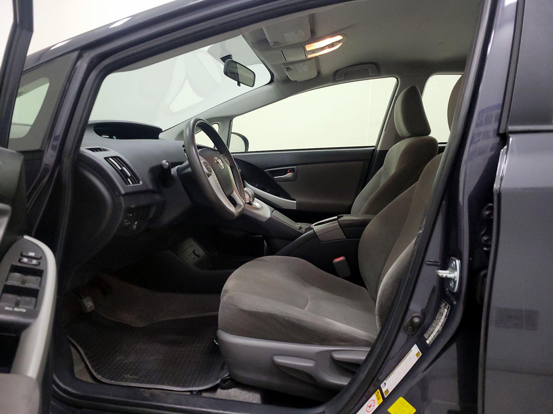 Thumbnail: 2014 Toyota Prius - 11