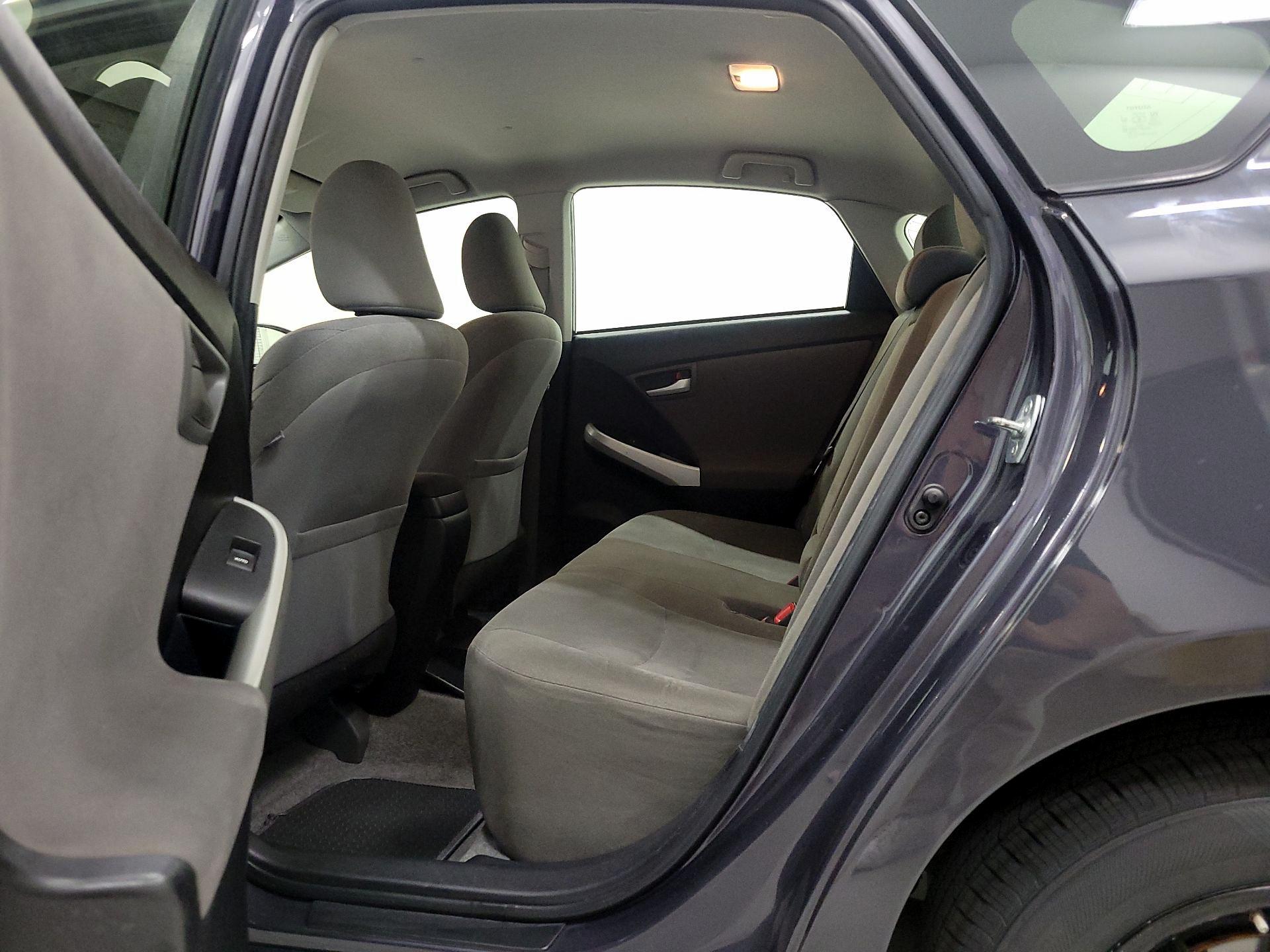Thumbnail: 2014 Toyota Prius - 19