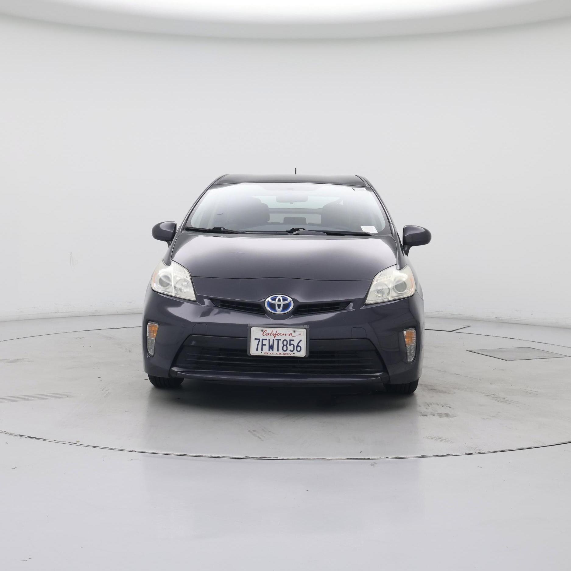 Thumbnail: 2014 Toyota Prius - 5