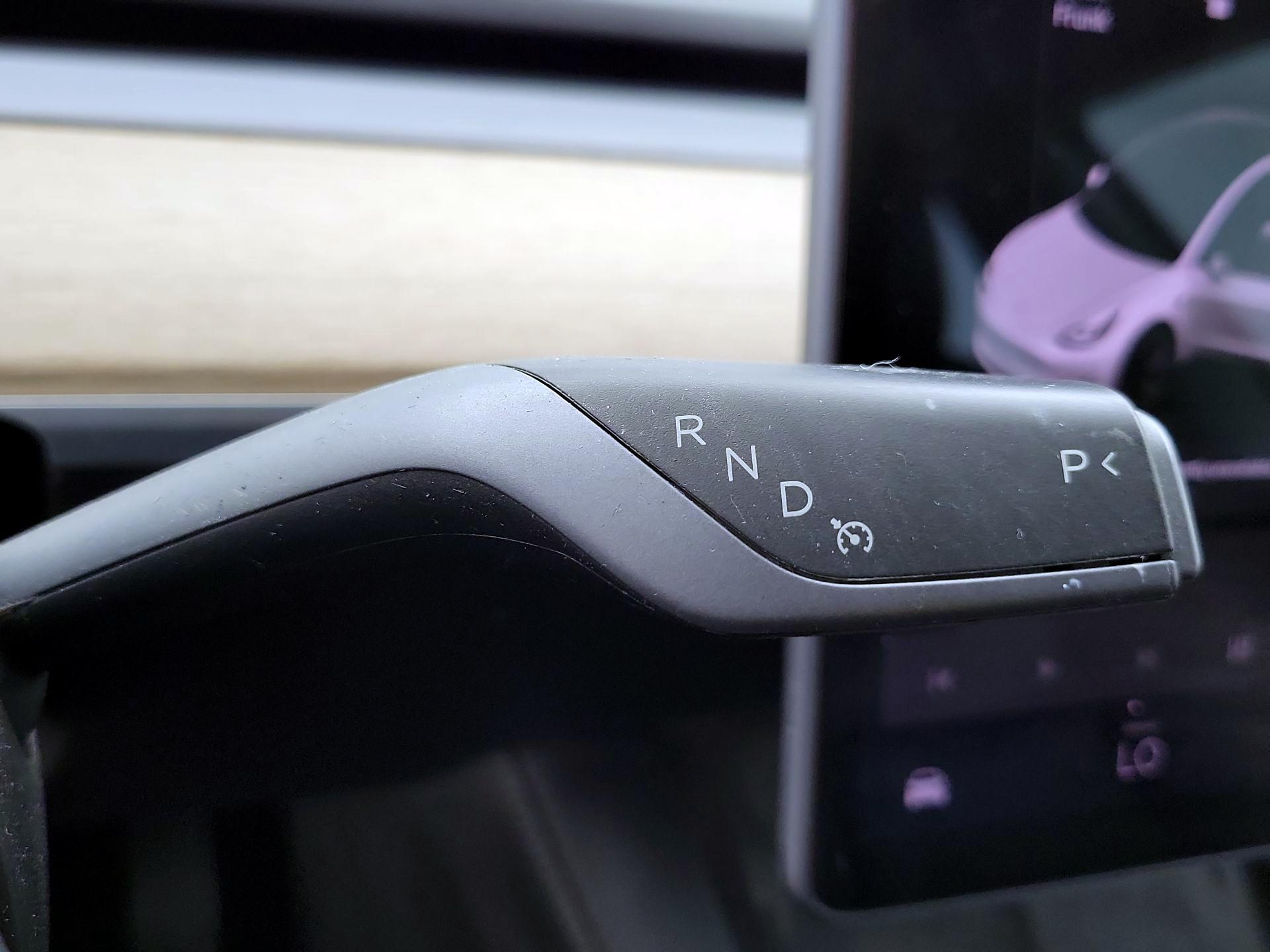 Thumbnail: 2021 Tesla Model 3 - 17