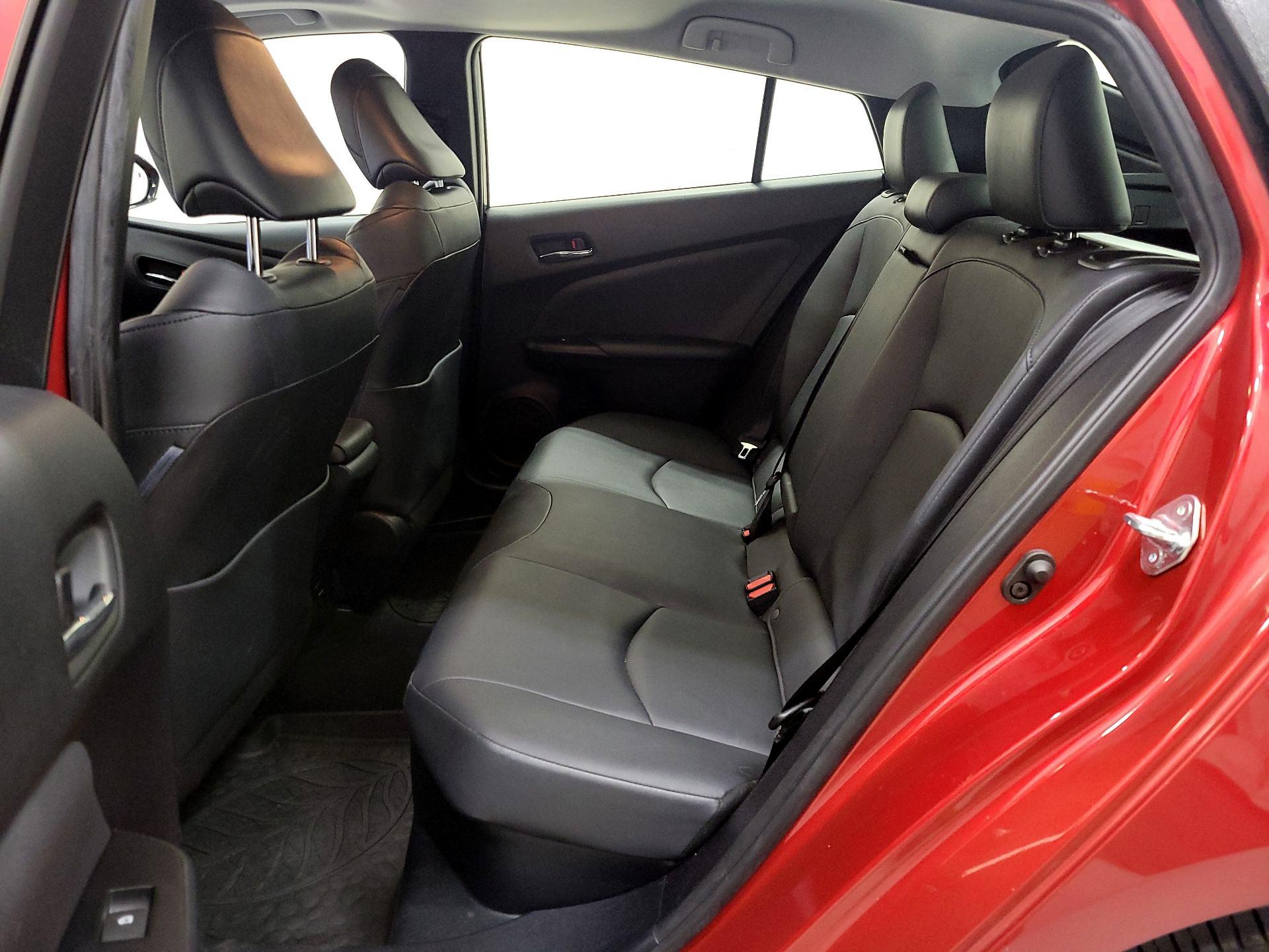 Thumbnail: 2018 Toyota Prius - 20