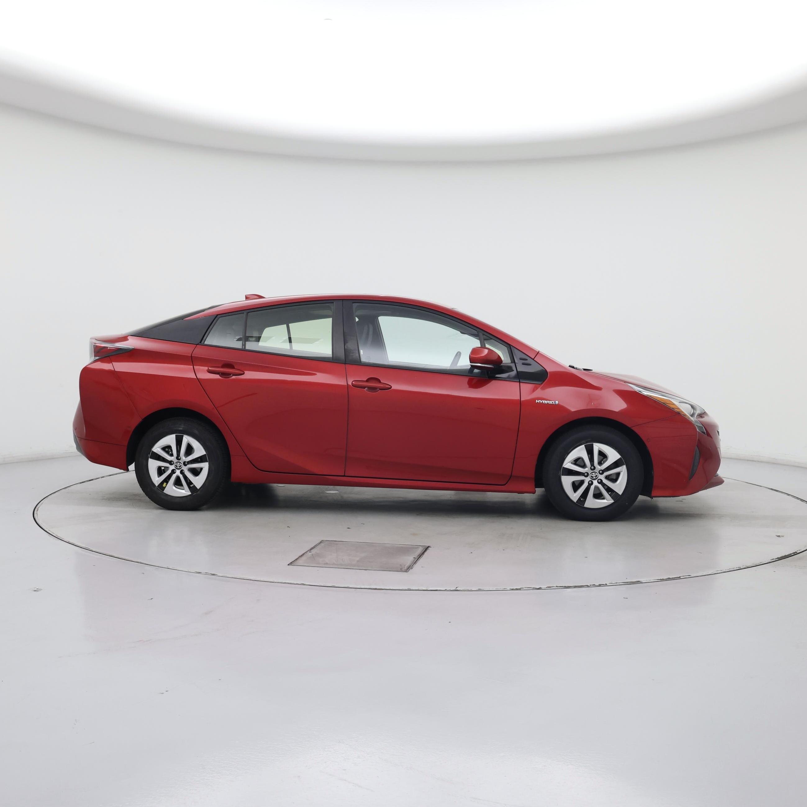 Thumbnail: 2018 Toyota Prius - 7