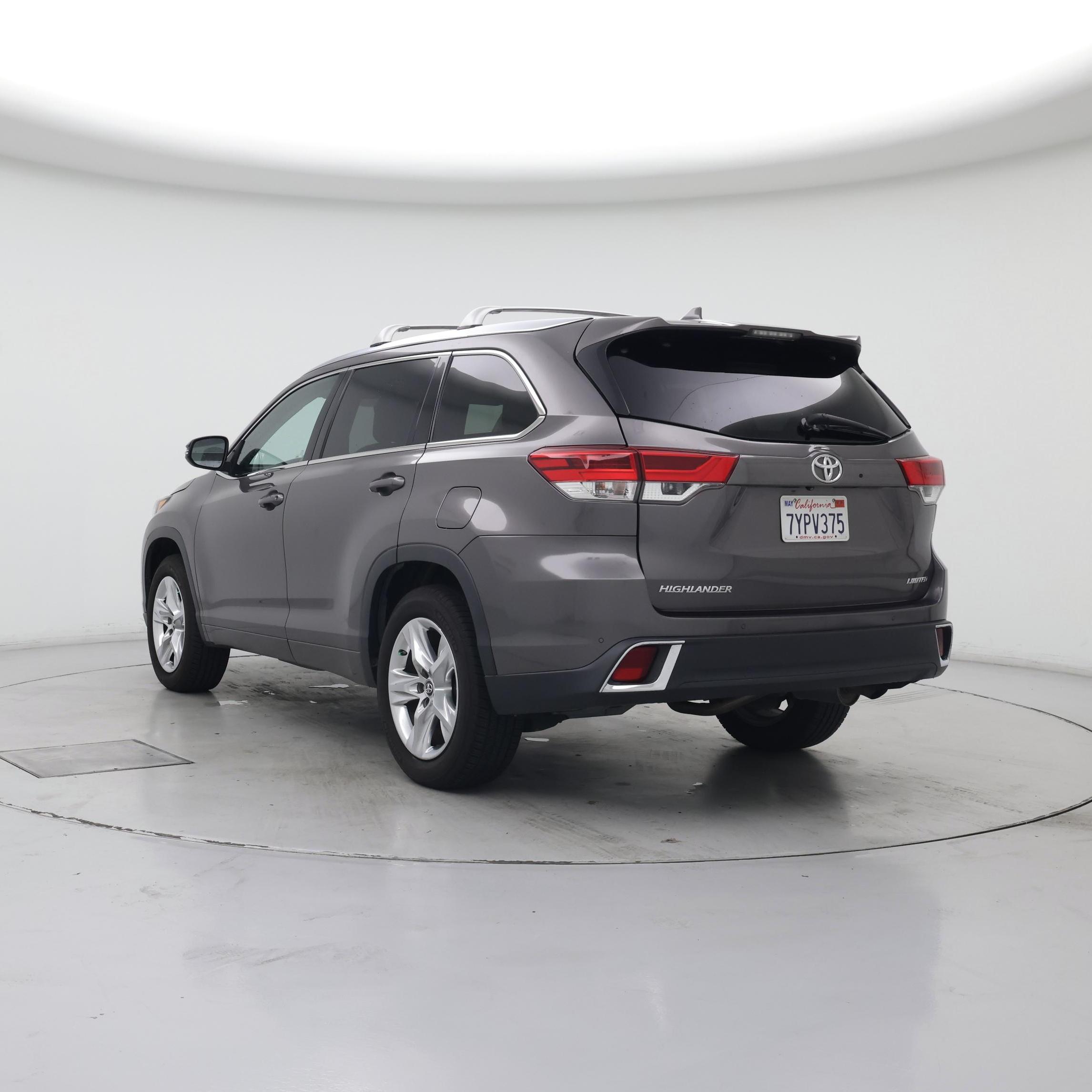 Thumbnail: 2017 Toyota Highlander - 2