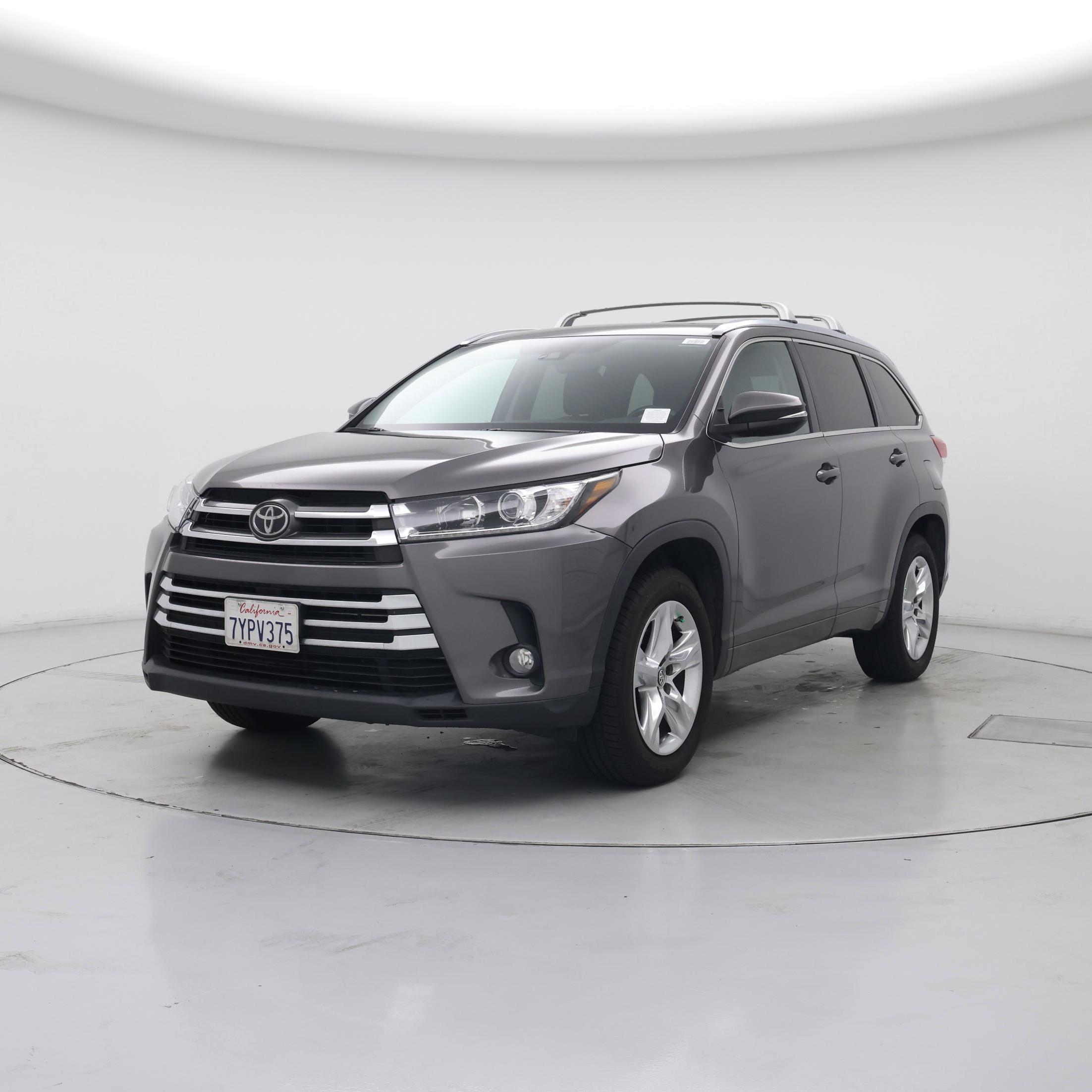 Thumbnail: 2017 Toyota Highlander - 4