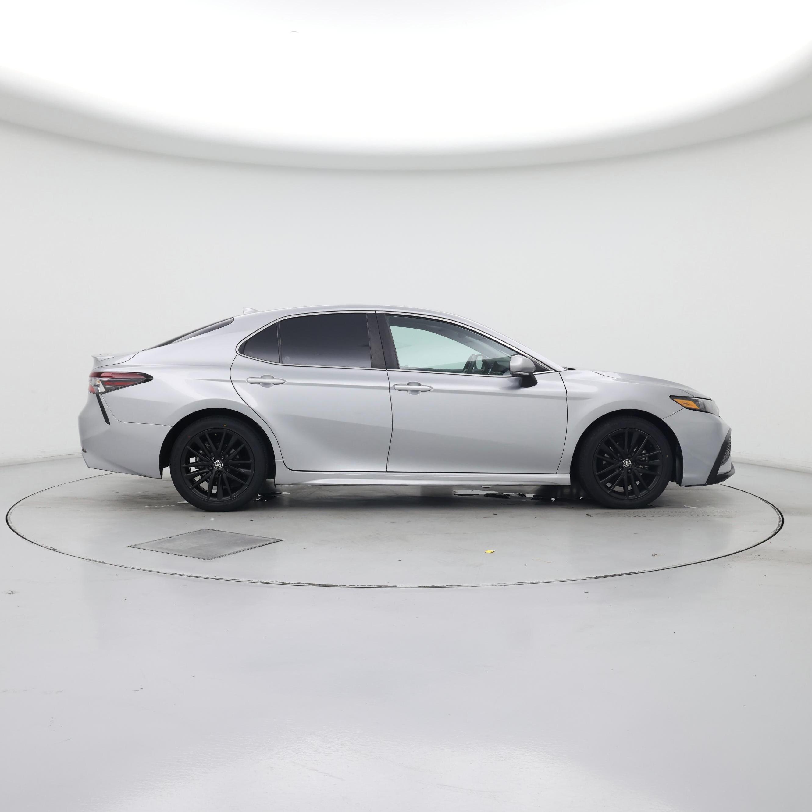 Thumbnail: 2023 Toyota Camry - 7