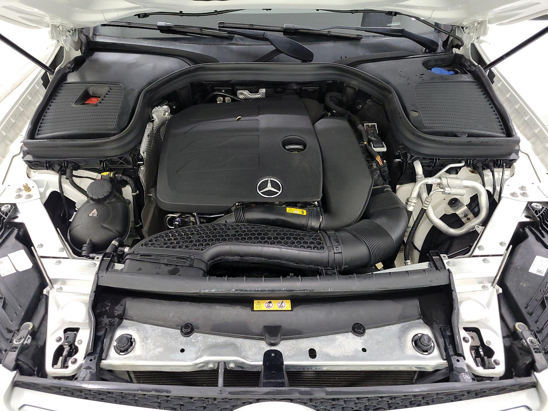 Thumbnail: 2022 Mercedes-Benz GLC - 19