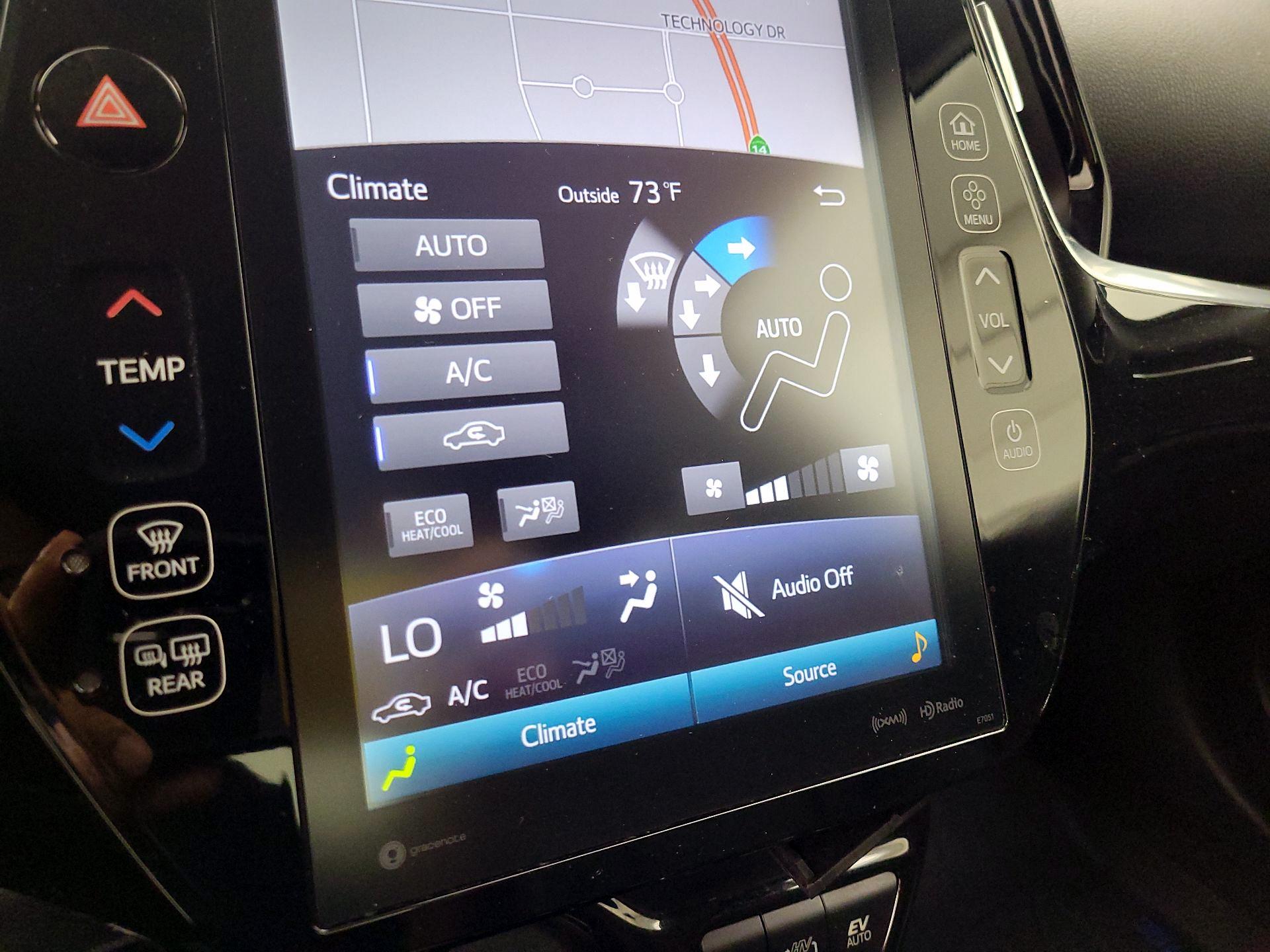 Thumbnail: 2018 Toyota Prius Prime - 17